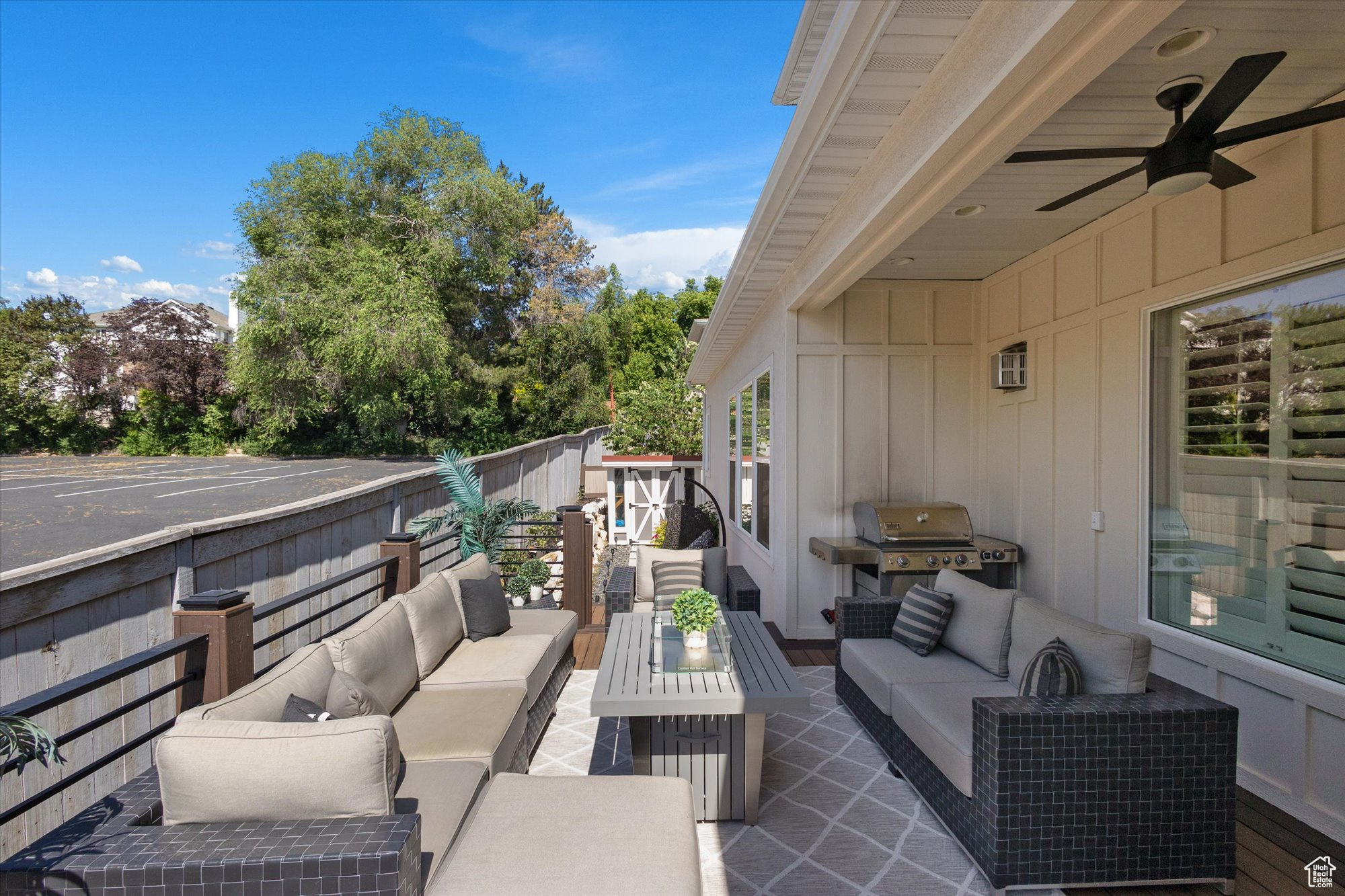 JOHN HOLLADAY COURT - Residential