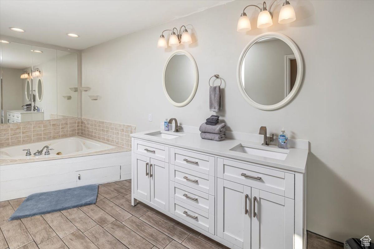 THUNDER CANYON ESTATES - Residential