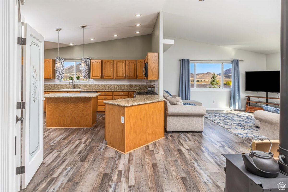 THUNDER CANYON ESTATES - Residential