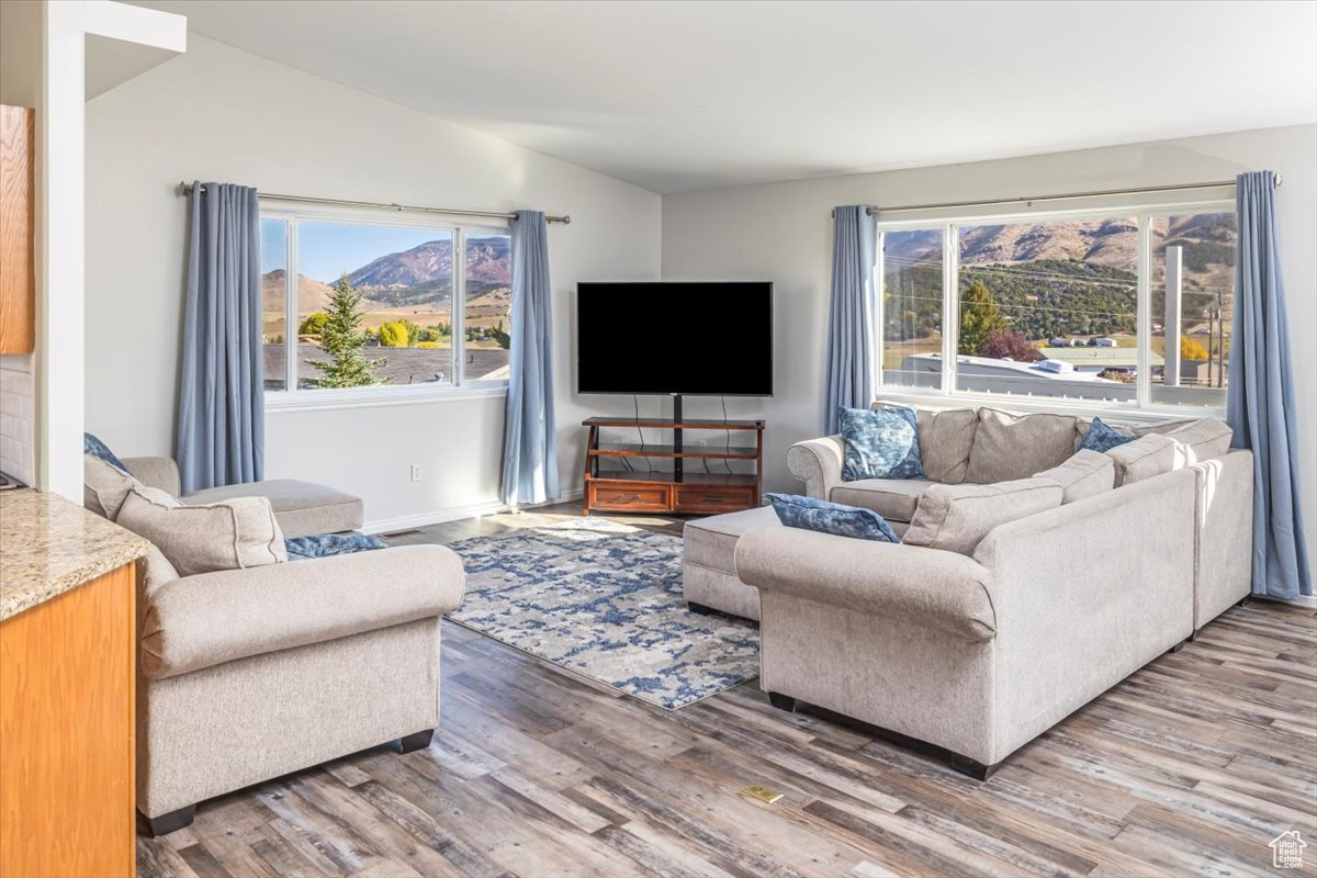 THUNDER CANYON ESTATES - Residential