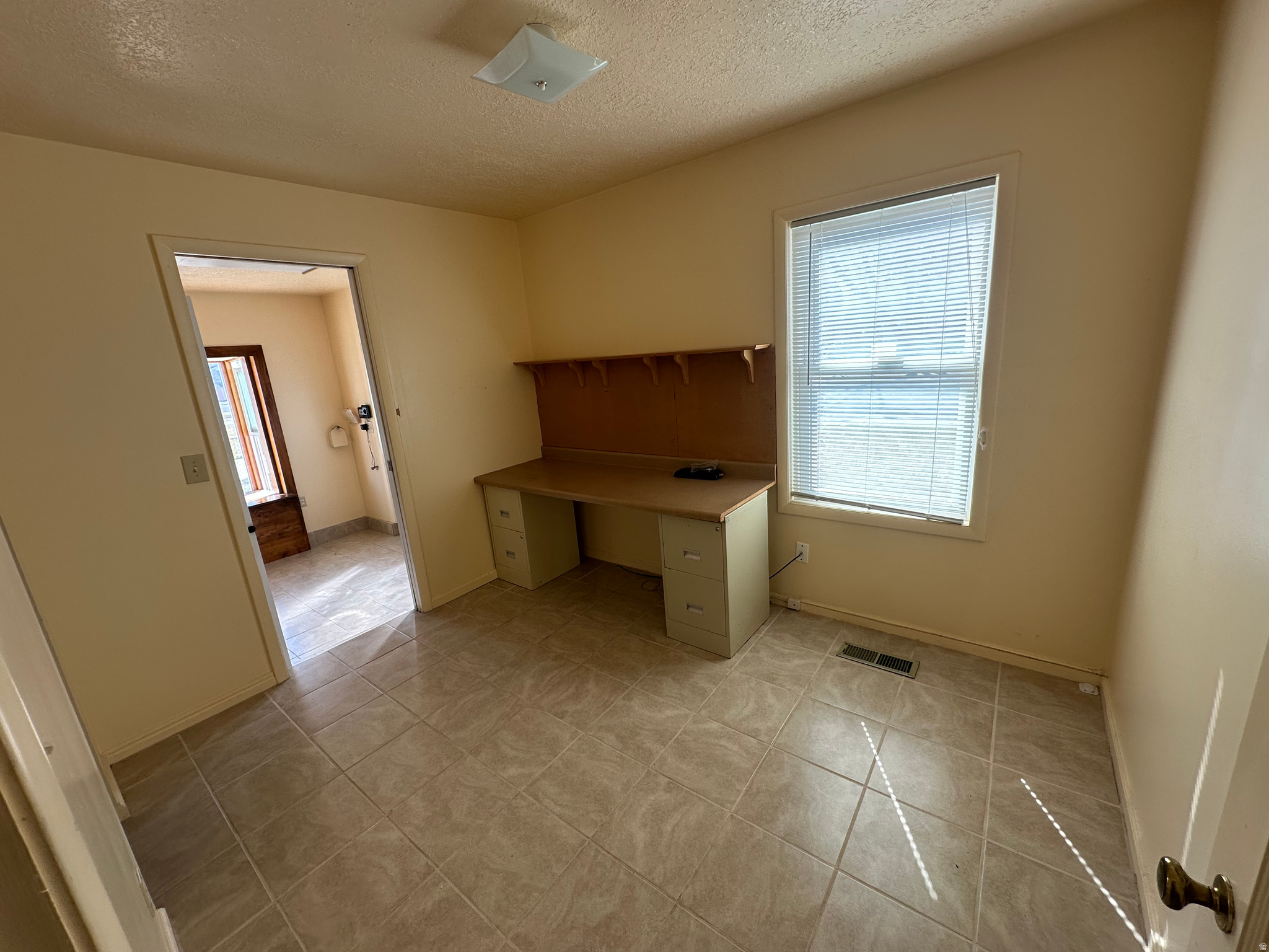 KEARNS TOWNSITE - Residential