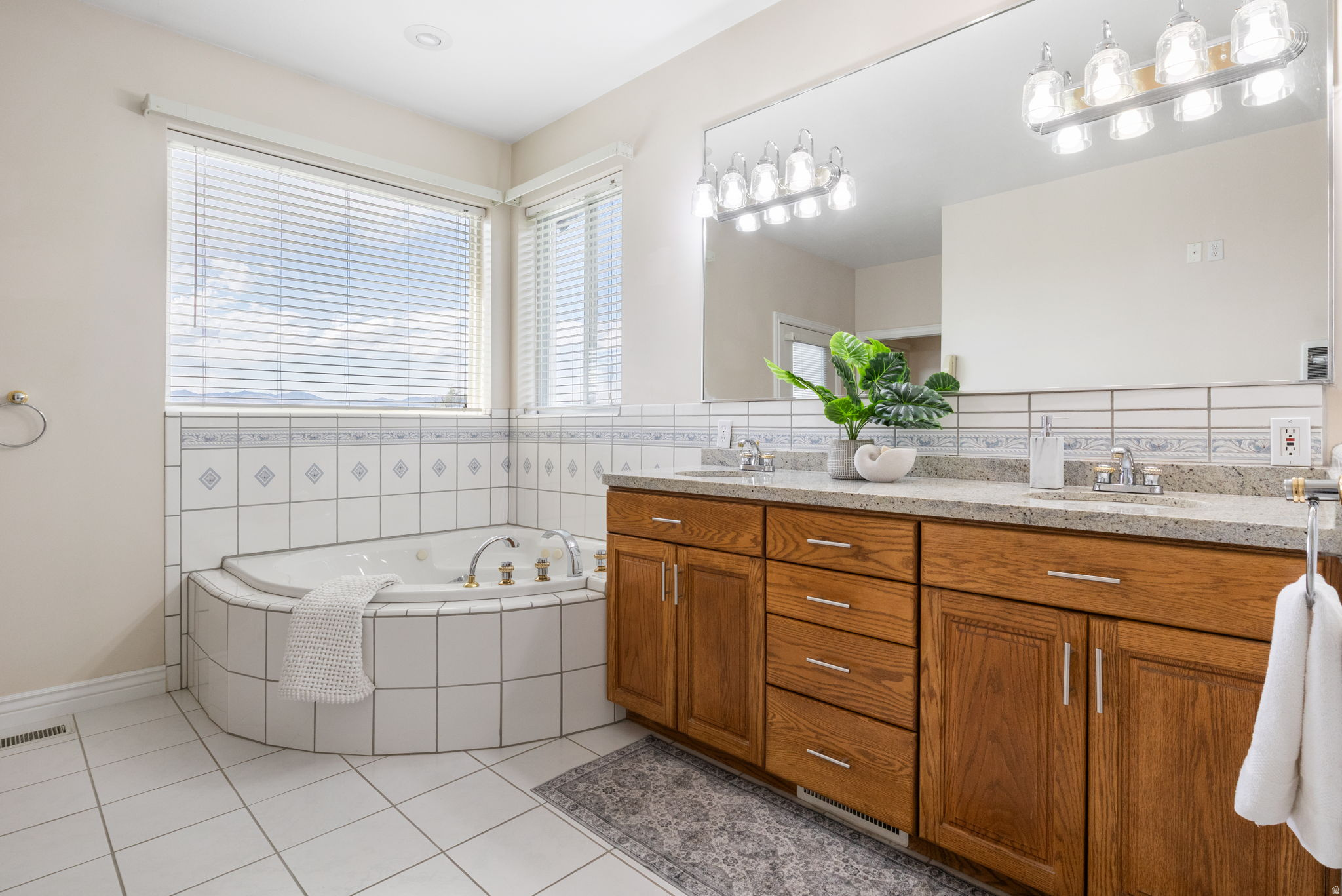 CAMBRIDGE SOUTH - Residential