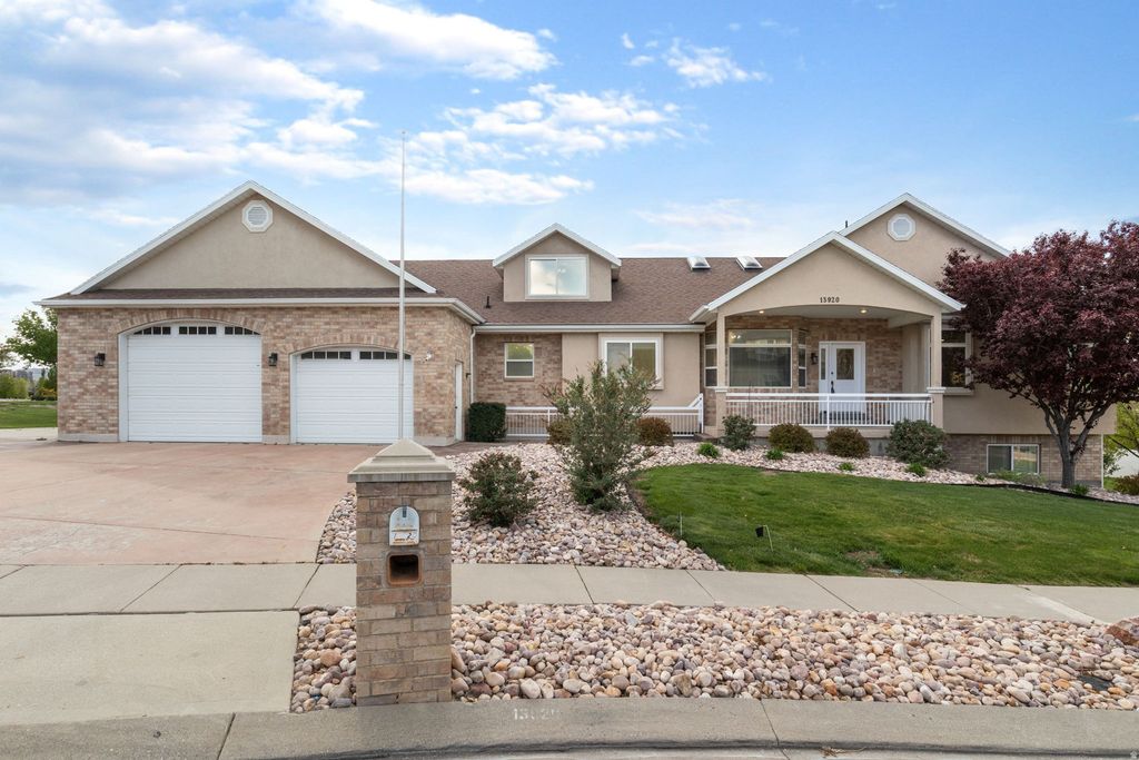 Photo of 13920 CROMWELL LN, Draper, UT 84020 (MLS # 2149747)