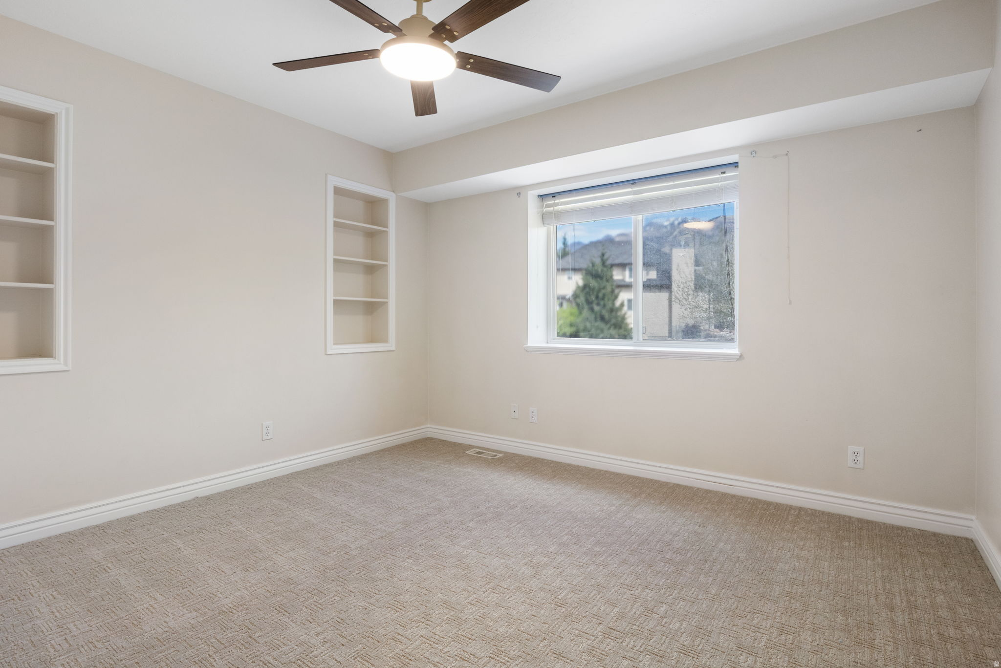 CAMBRIDGE SOUTH - Residential