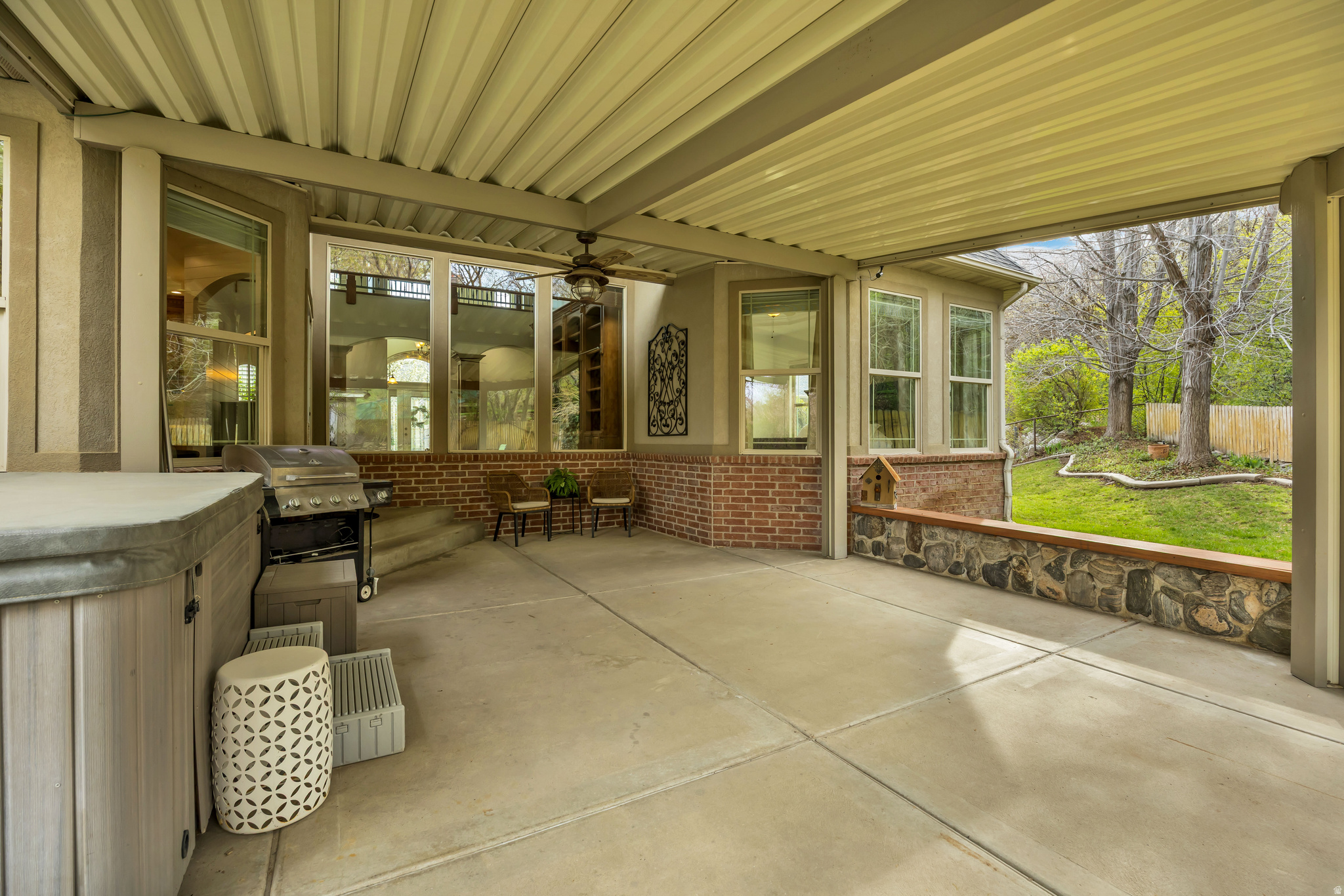 HERITAGE HILLS - Residential