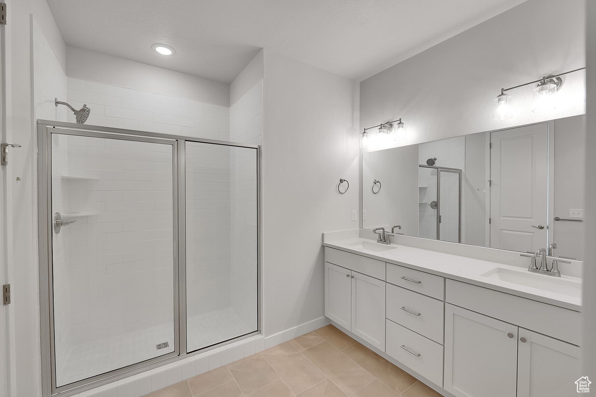 ASHLAR COVE - Residential