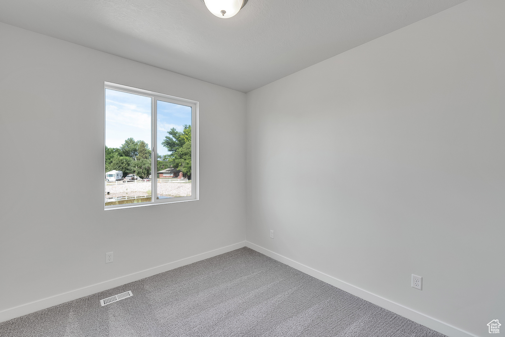 ASHLAR COVE - Residential