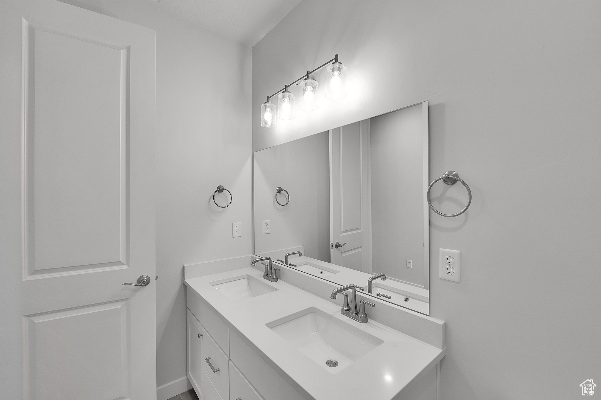 ASHLAR COVE - Residential