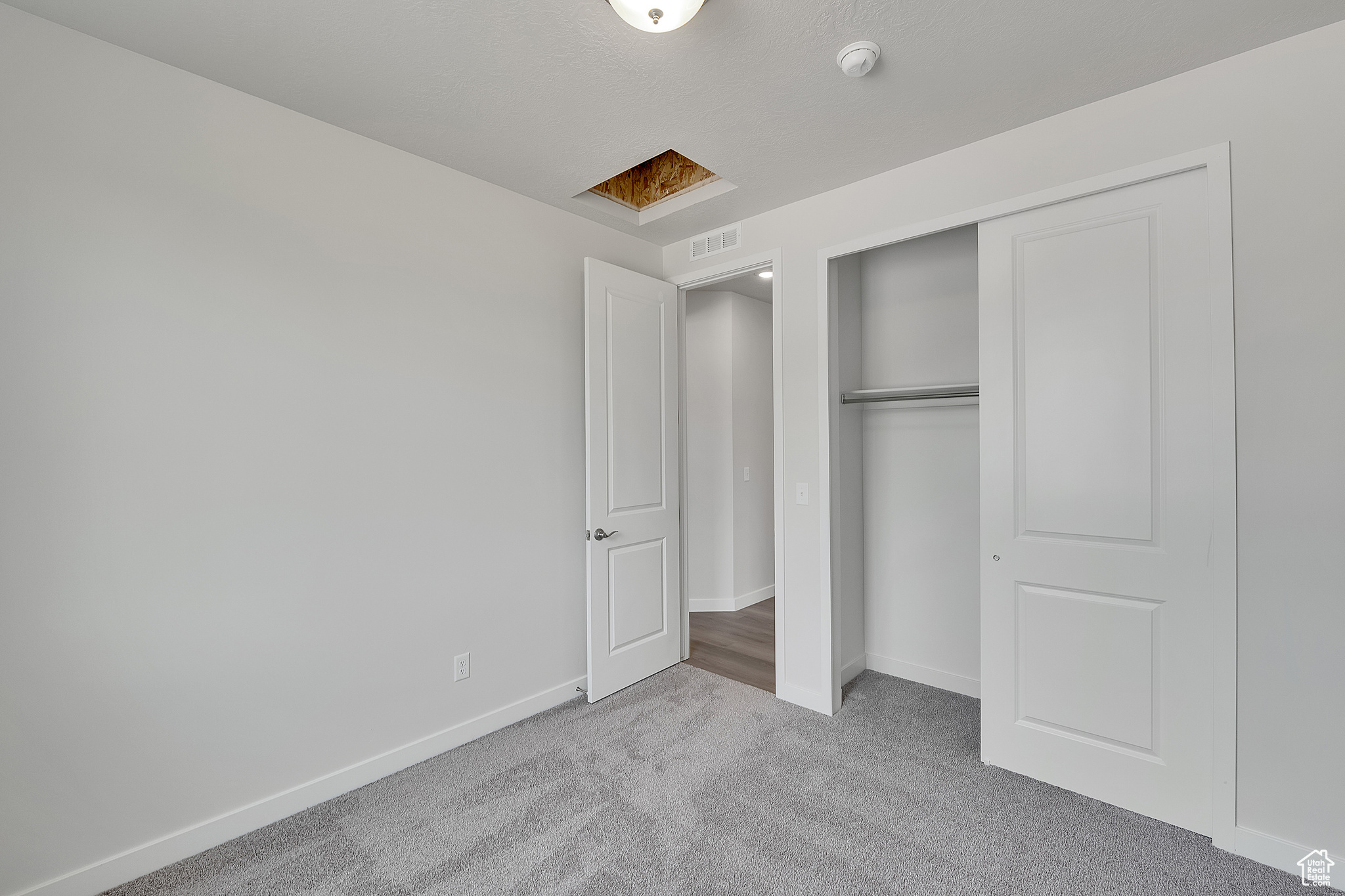 ASHLAR COVE - Residential