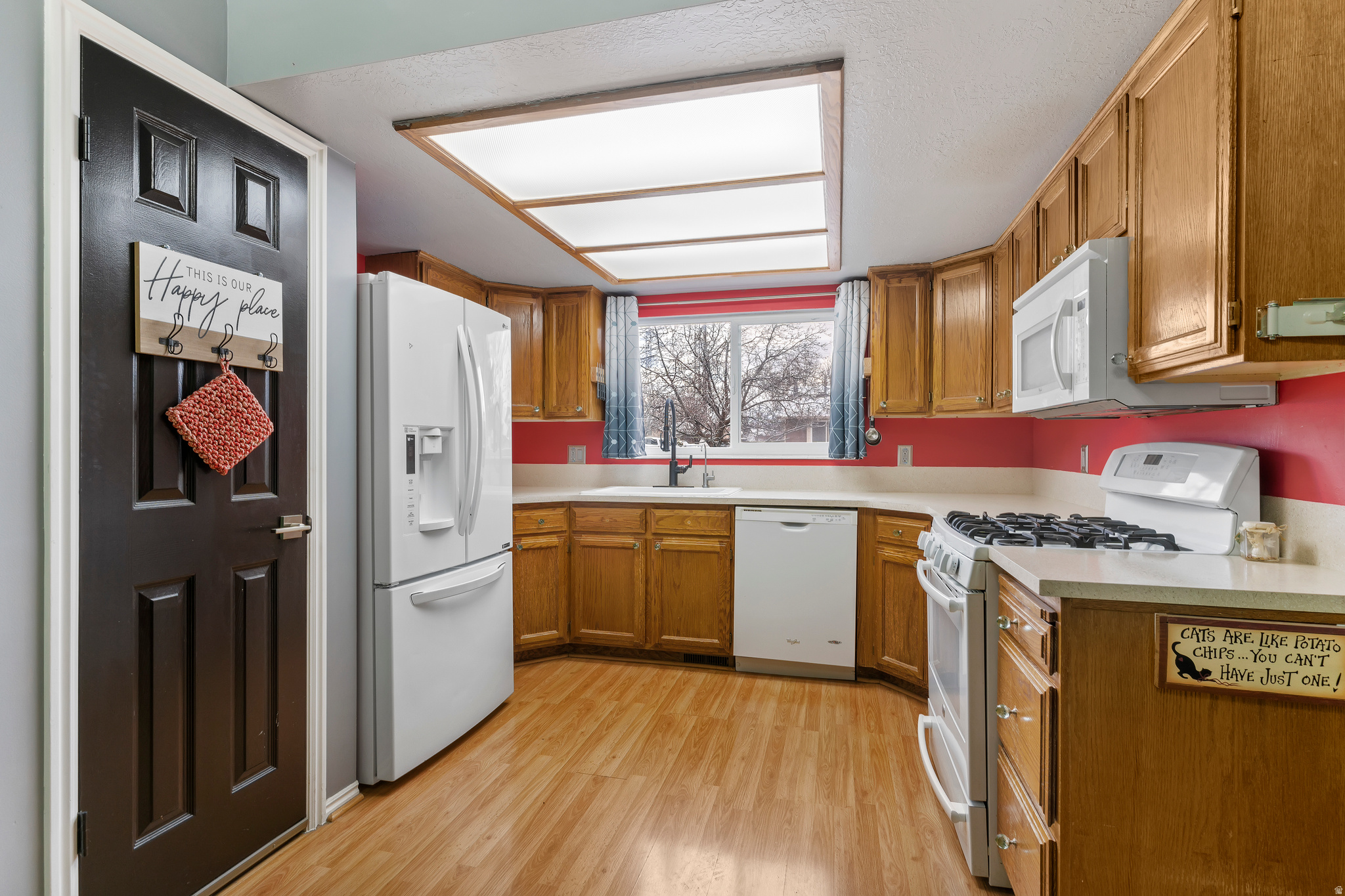 OAKCREST ESTATES - Residential