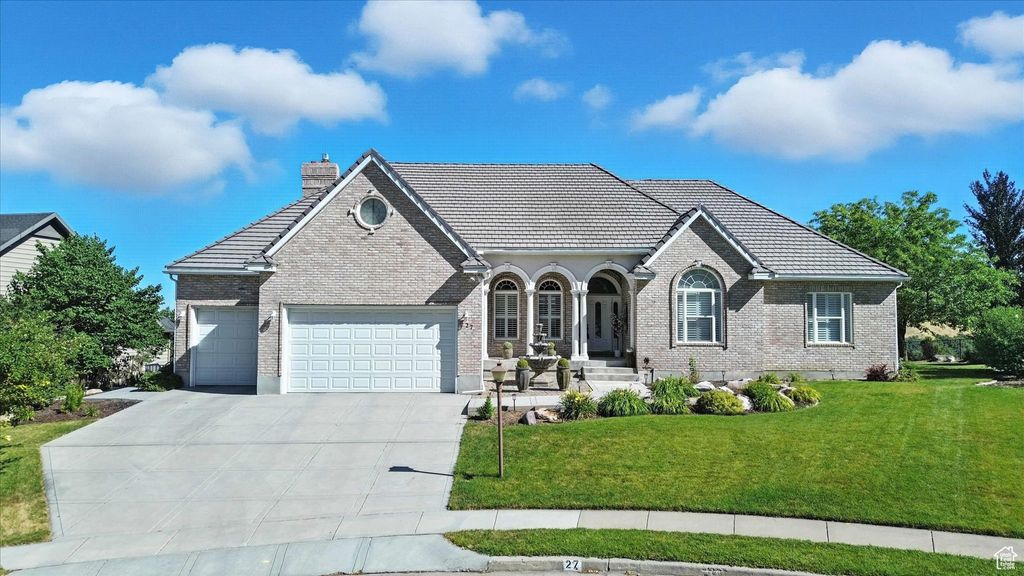 Photo of 27 CANTERBURY LN, Logan, UT 84321 (MLS # 2097499)