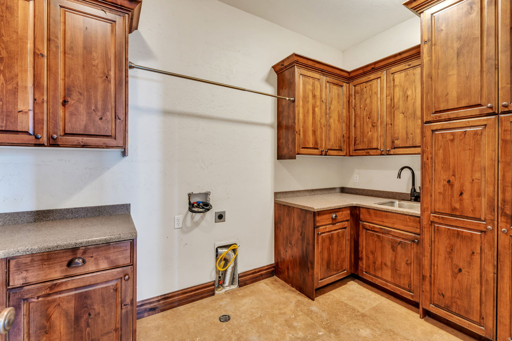 BRYTON ESTATES - Residential