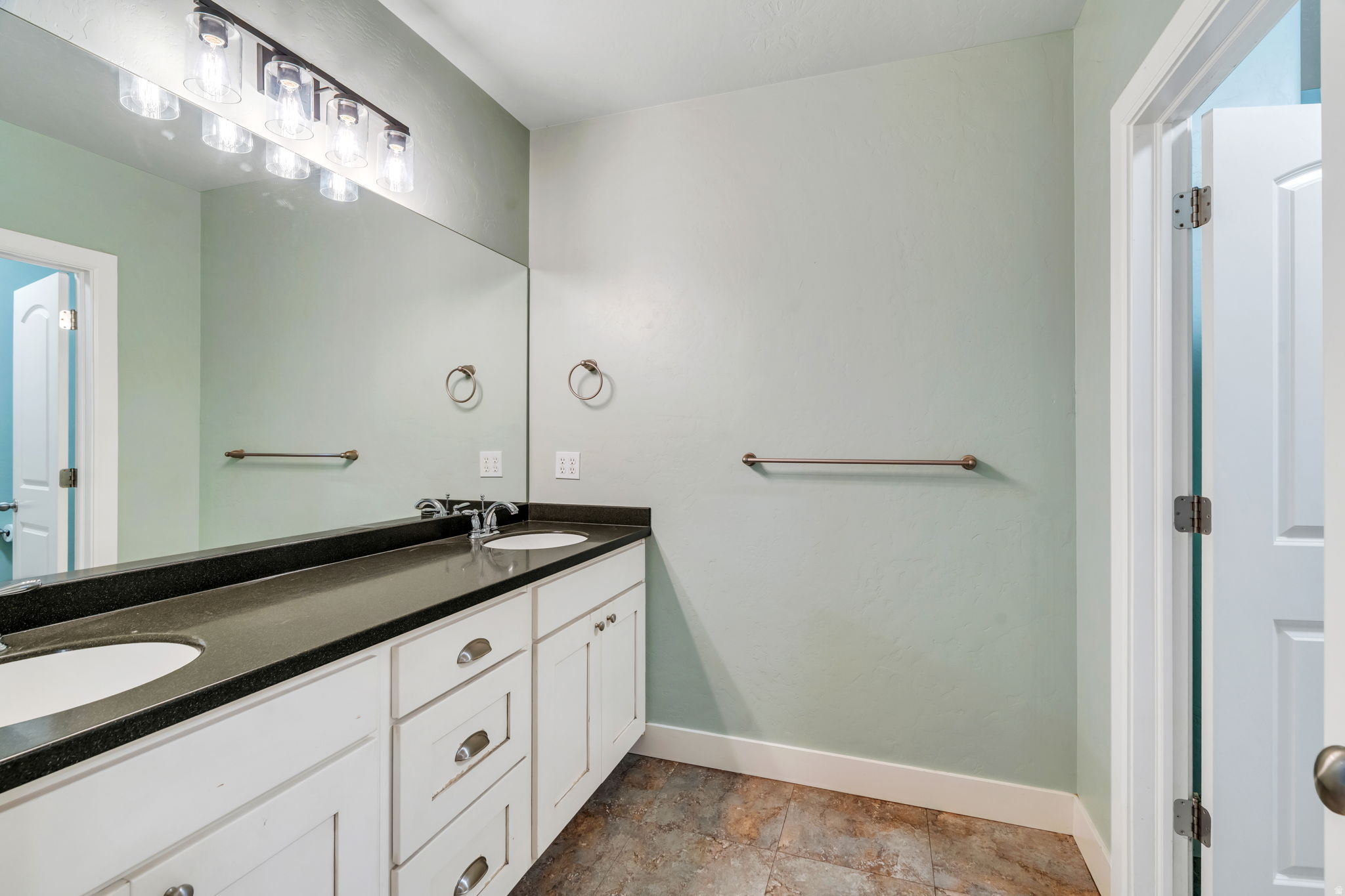 BRYTON ESTATES - Residential