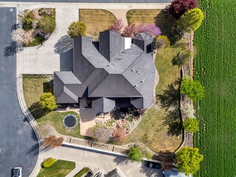 Tiny photo for 1258 W 2850 N, Pleasant Grove, UT 84062 (MLS # 2149373)