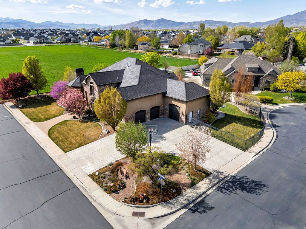 Photo of 1258 W 2850 N, Pleasant Grove, UT 84062 (MLS # 2149373)