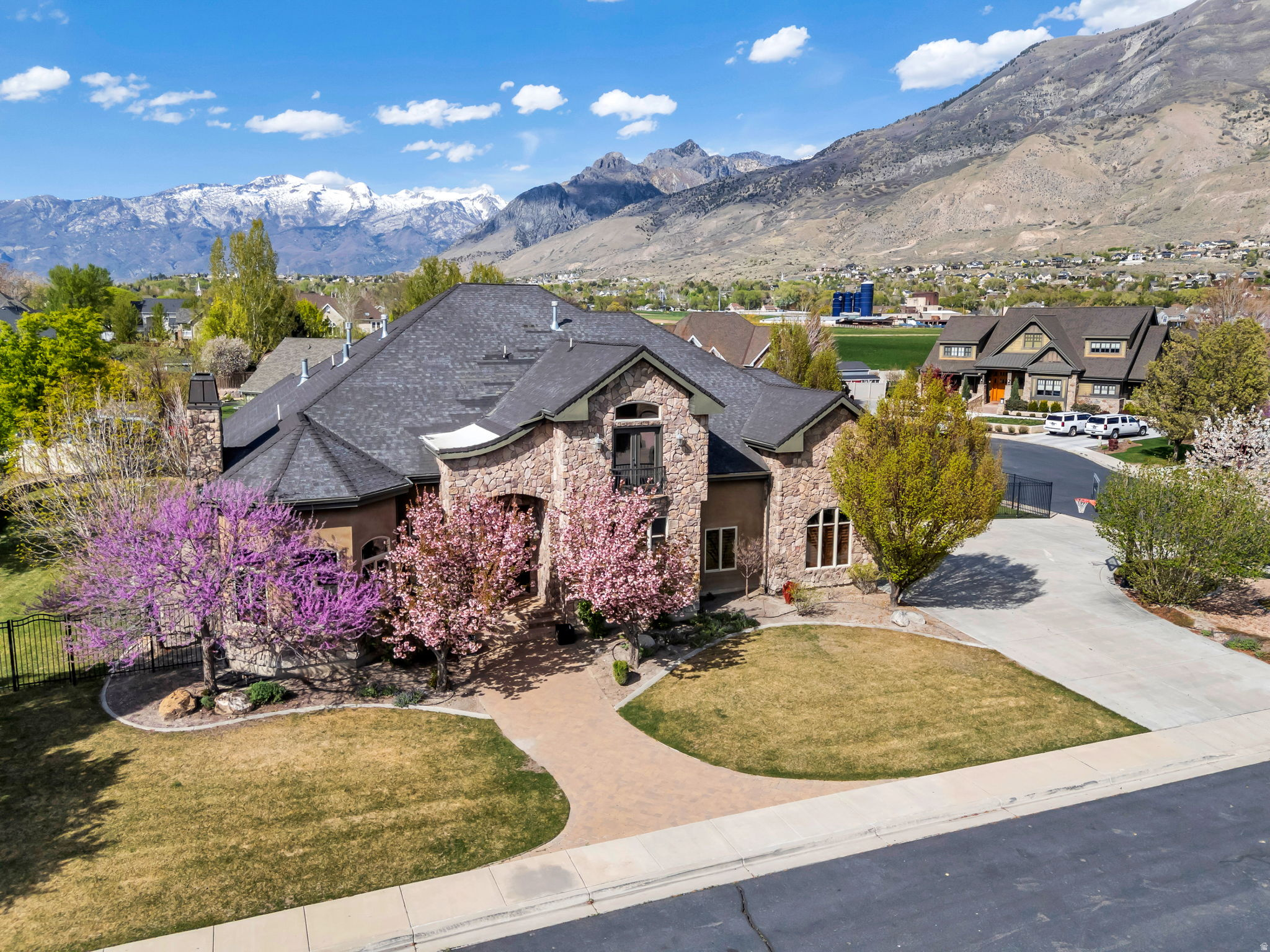 BRYTON ESTATES - Residential