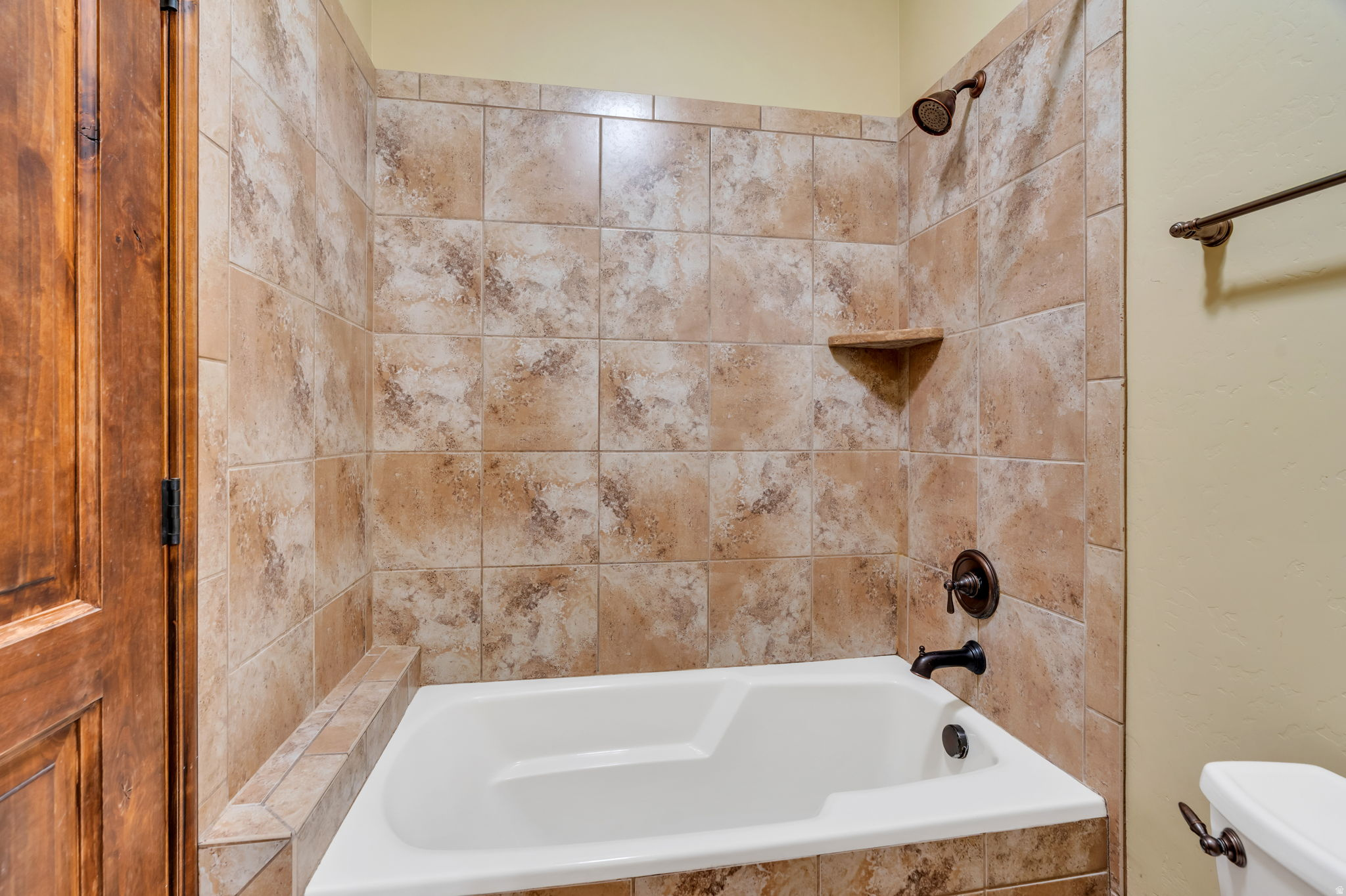 BRYTON ESTATES - Residential