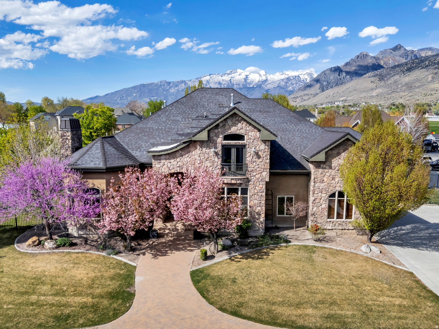 BRYTON ESTATES - Residential