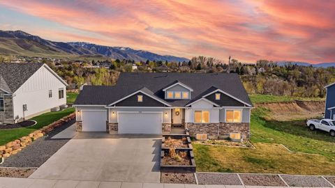 Tiny photo for 638 E CANYON RIM RD, Smithfield, UT 84335 (MLS # 2147110)