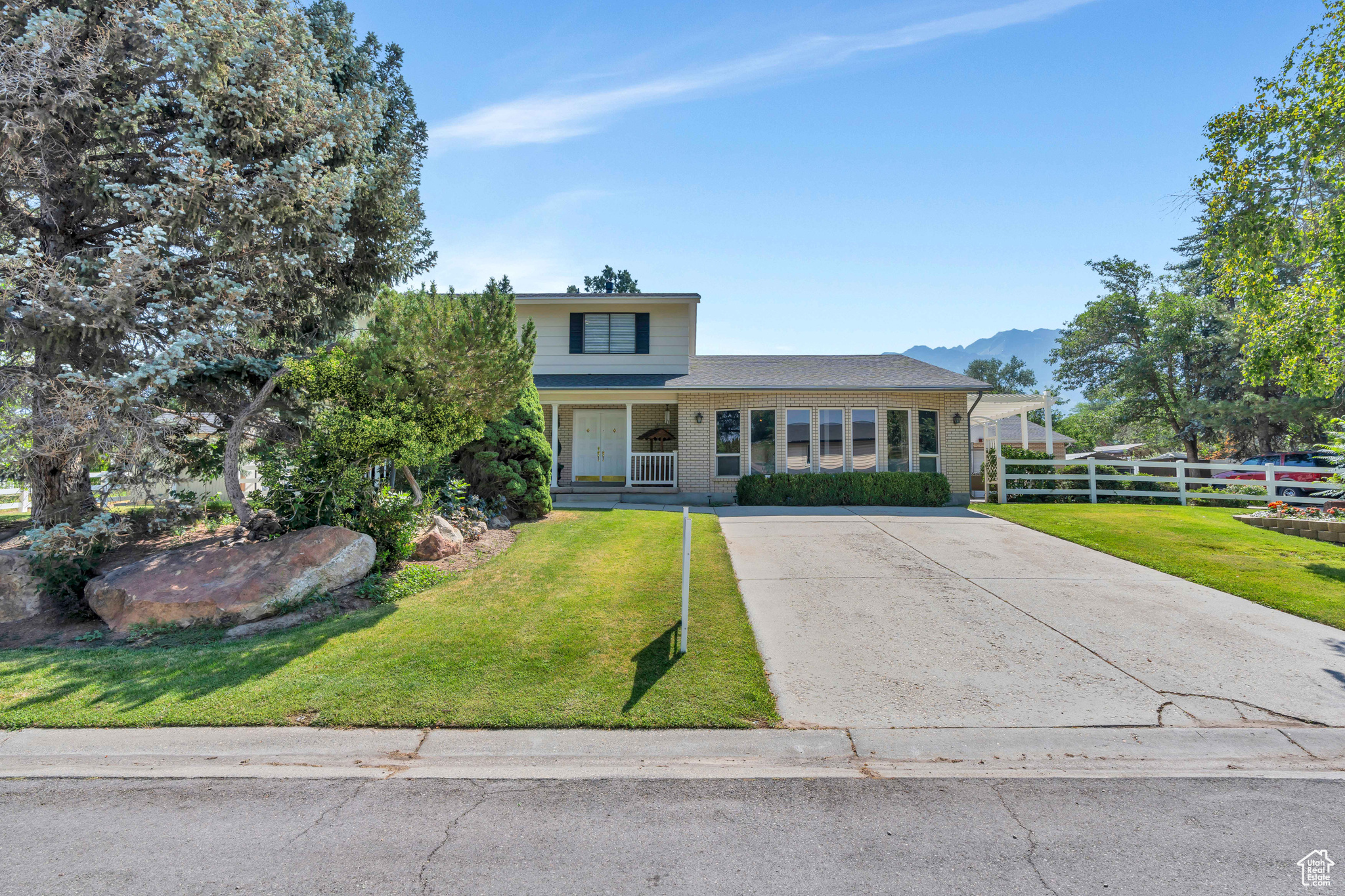 10901 S Bay Meadow Cir, Sandy, Utah image 36