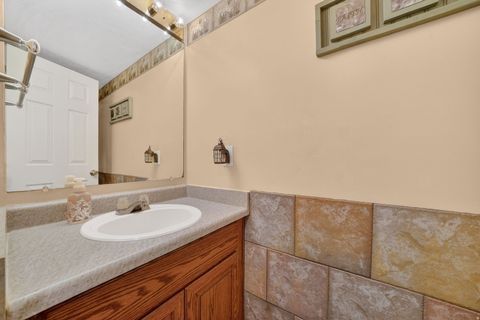 Tiny photo for 6621 S 1540 E, Uintah, UT 84405 (MLS # 2156319)