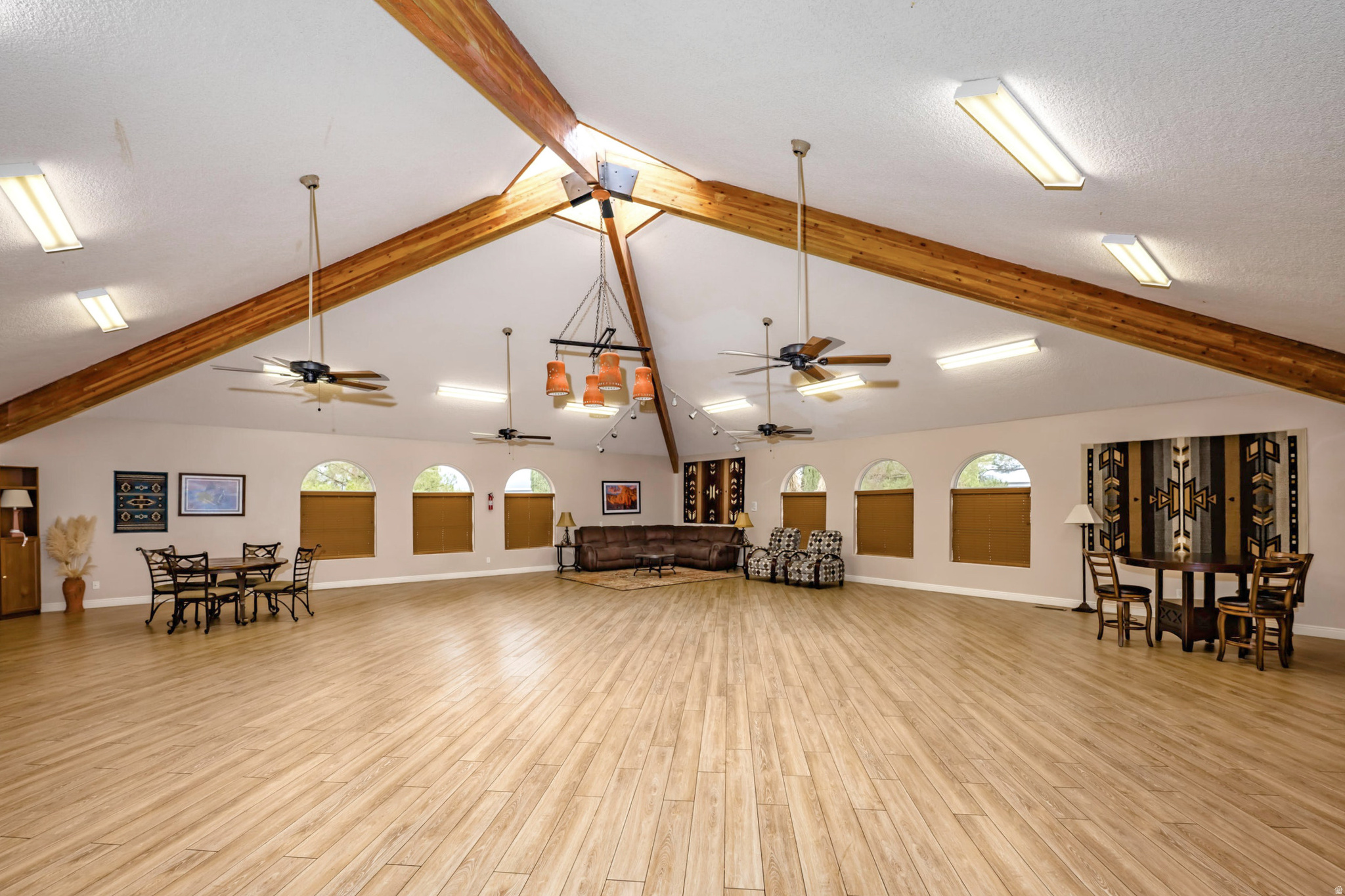 SHADOW CANYON - Residential