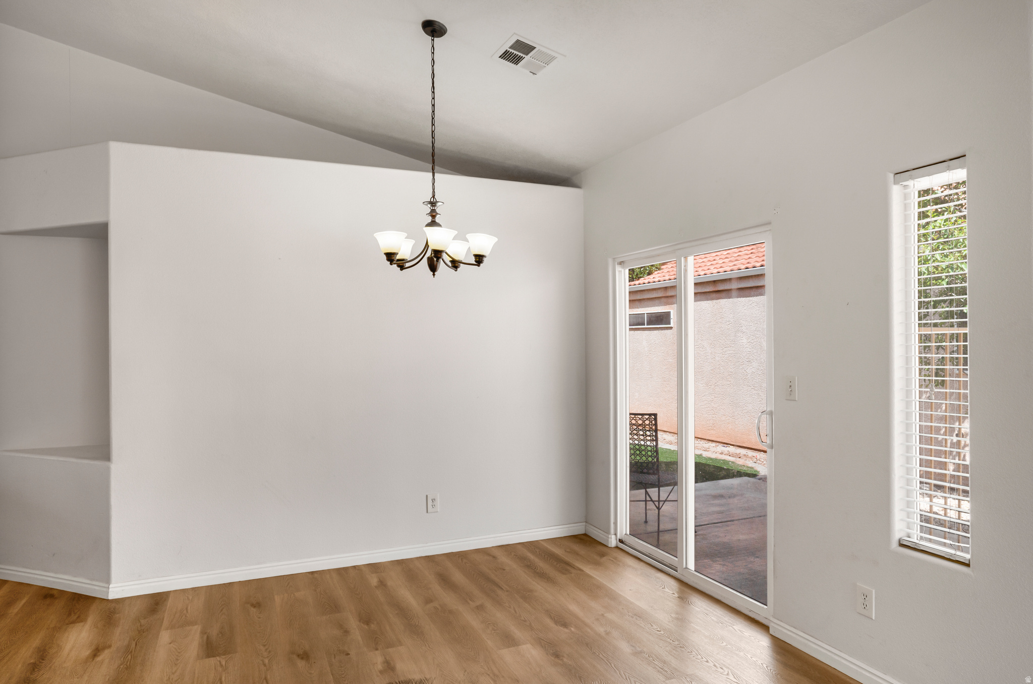 SHADOW CANYON - Residential