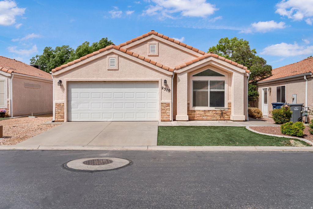 Photo of 2370 S 780 W, Hurricane, UT 84737 (MLS # 2150479)