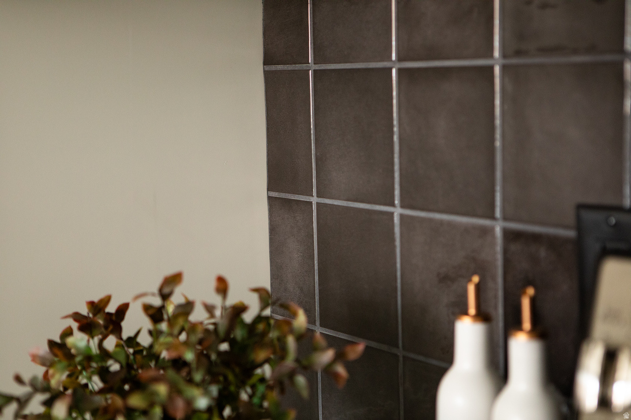 THE KIVAS AT CATORI CANYON - Residential