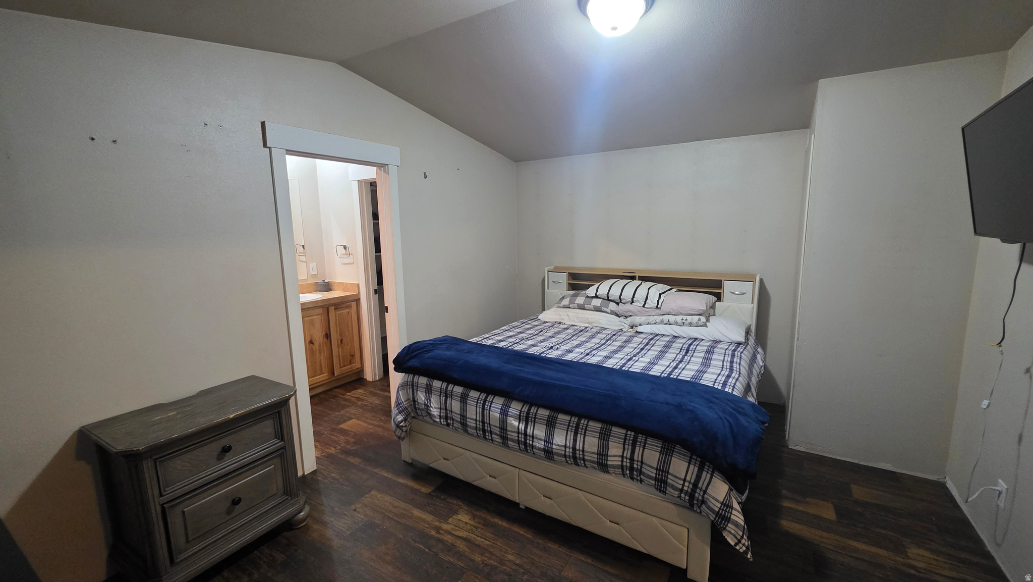 RIVERSIDE COMMUNITY - Residential