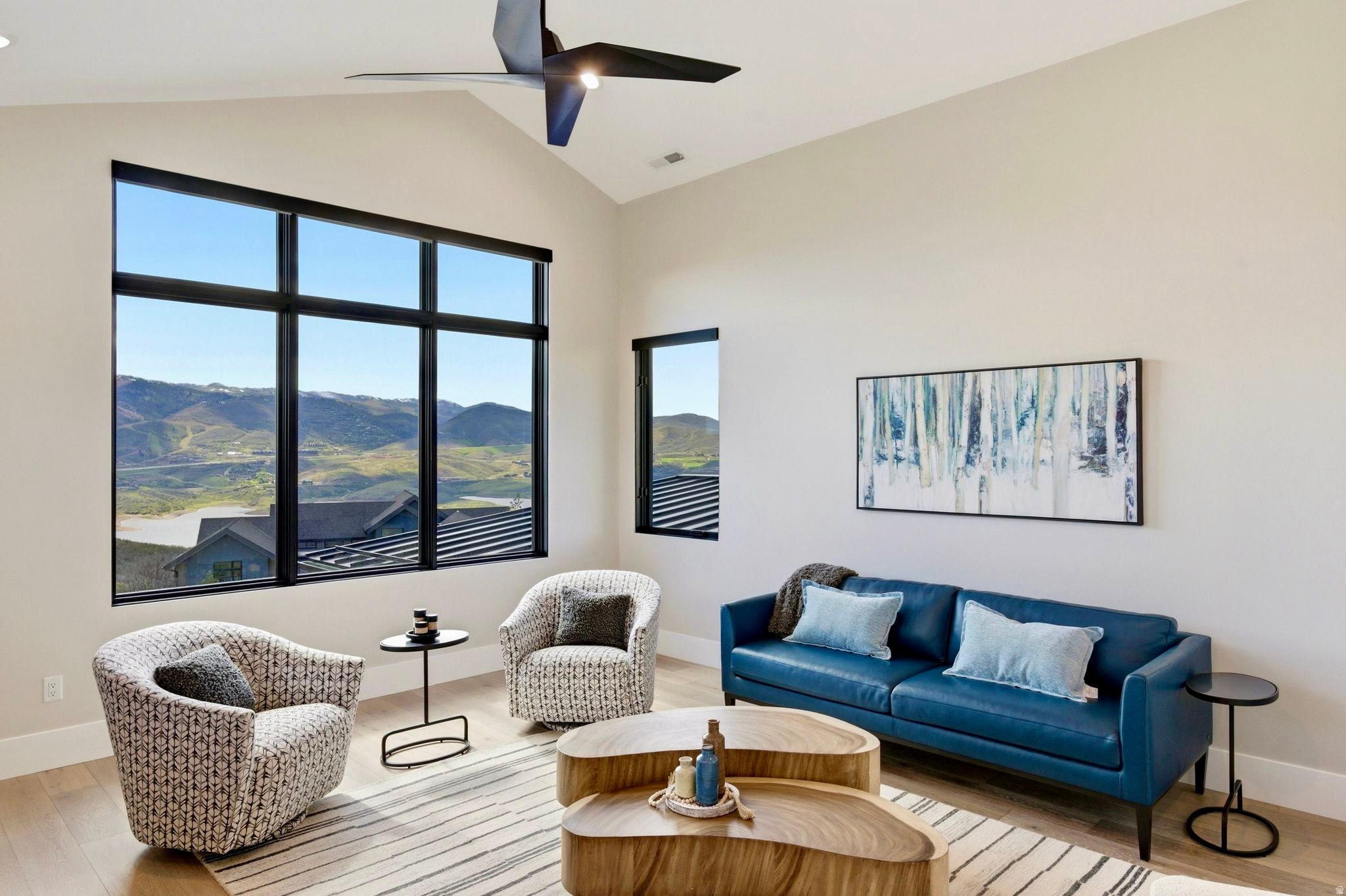 HIDEOUT CANYON - Residential