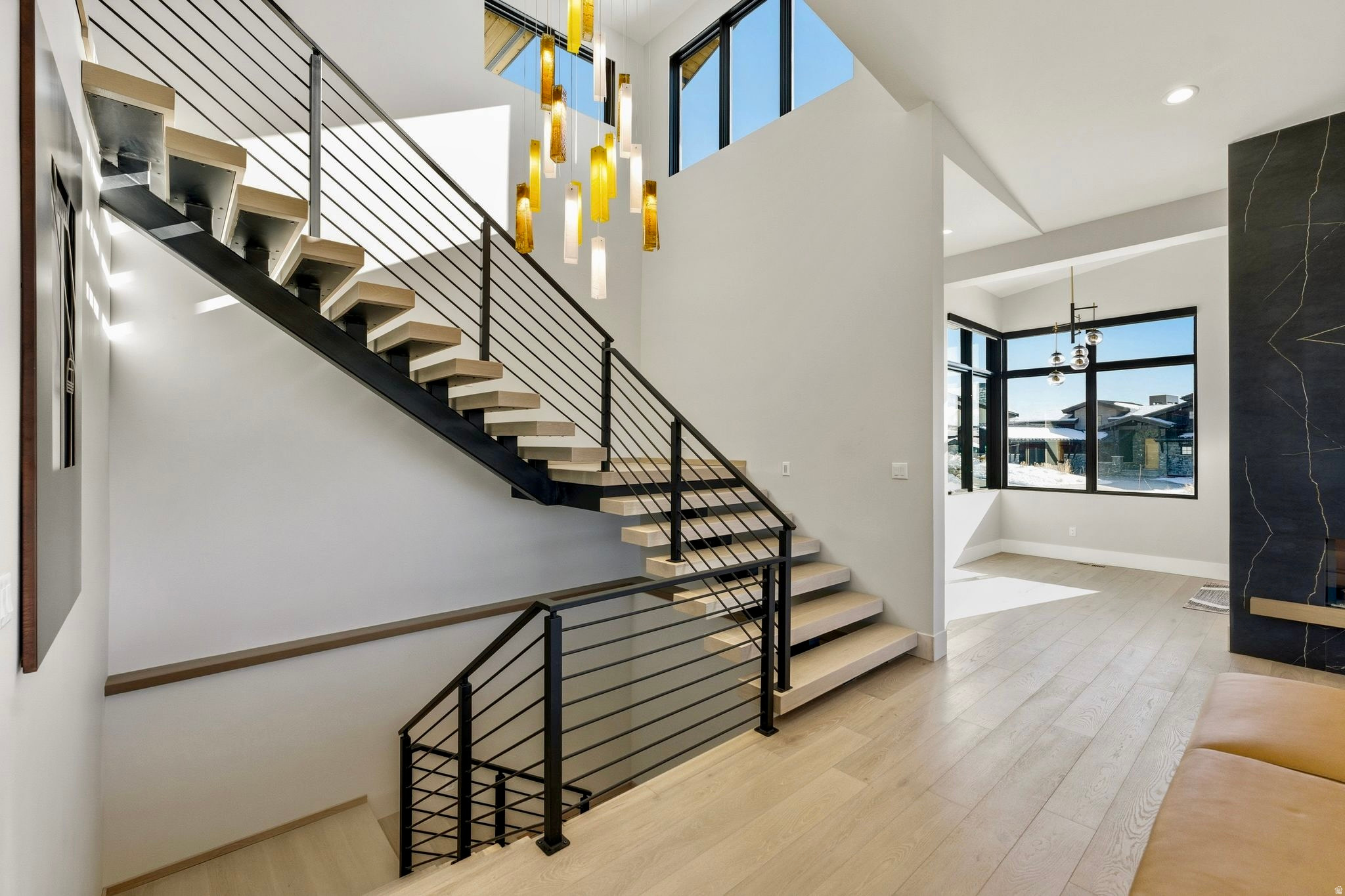 HIDEOUT CANYON - Residential