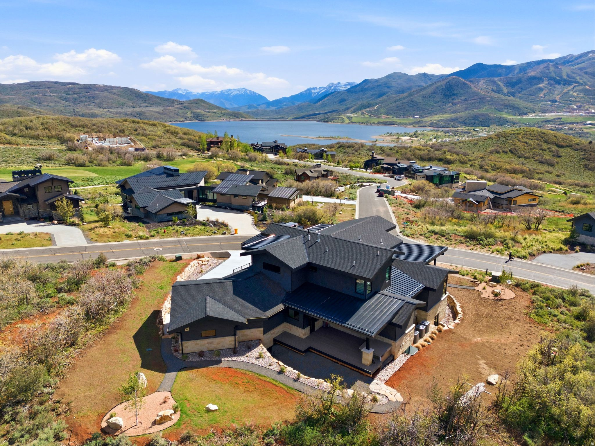 HIDEOUT CANYON - Residential