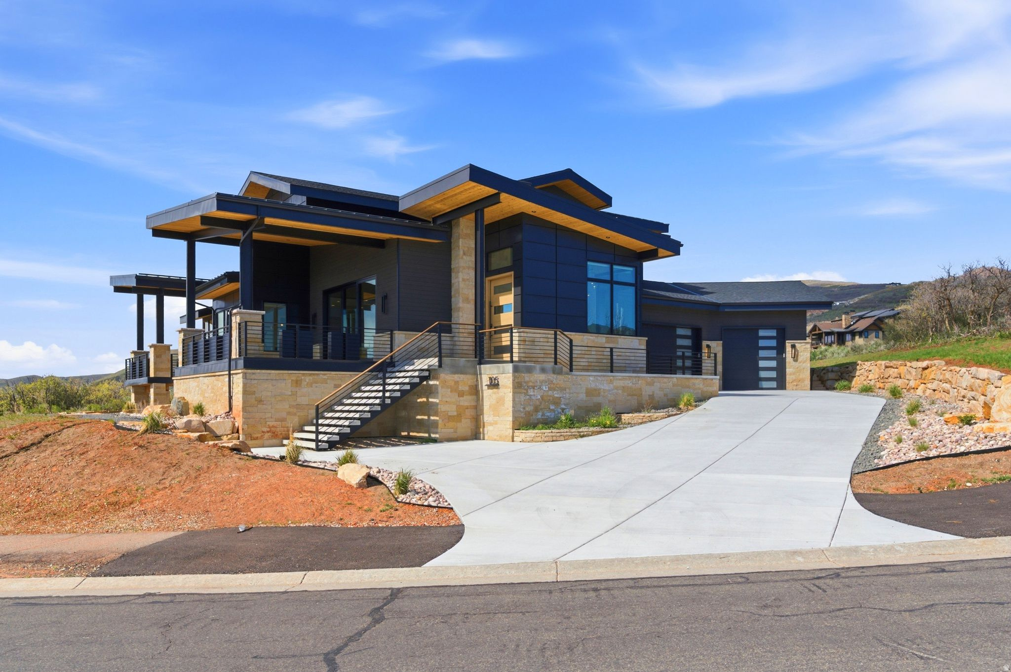 HIDEOUT CANYON - Residential
