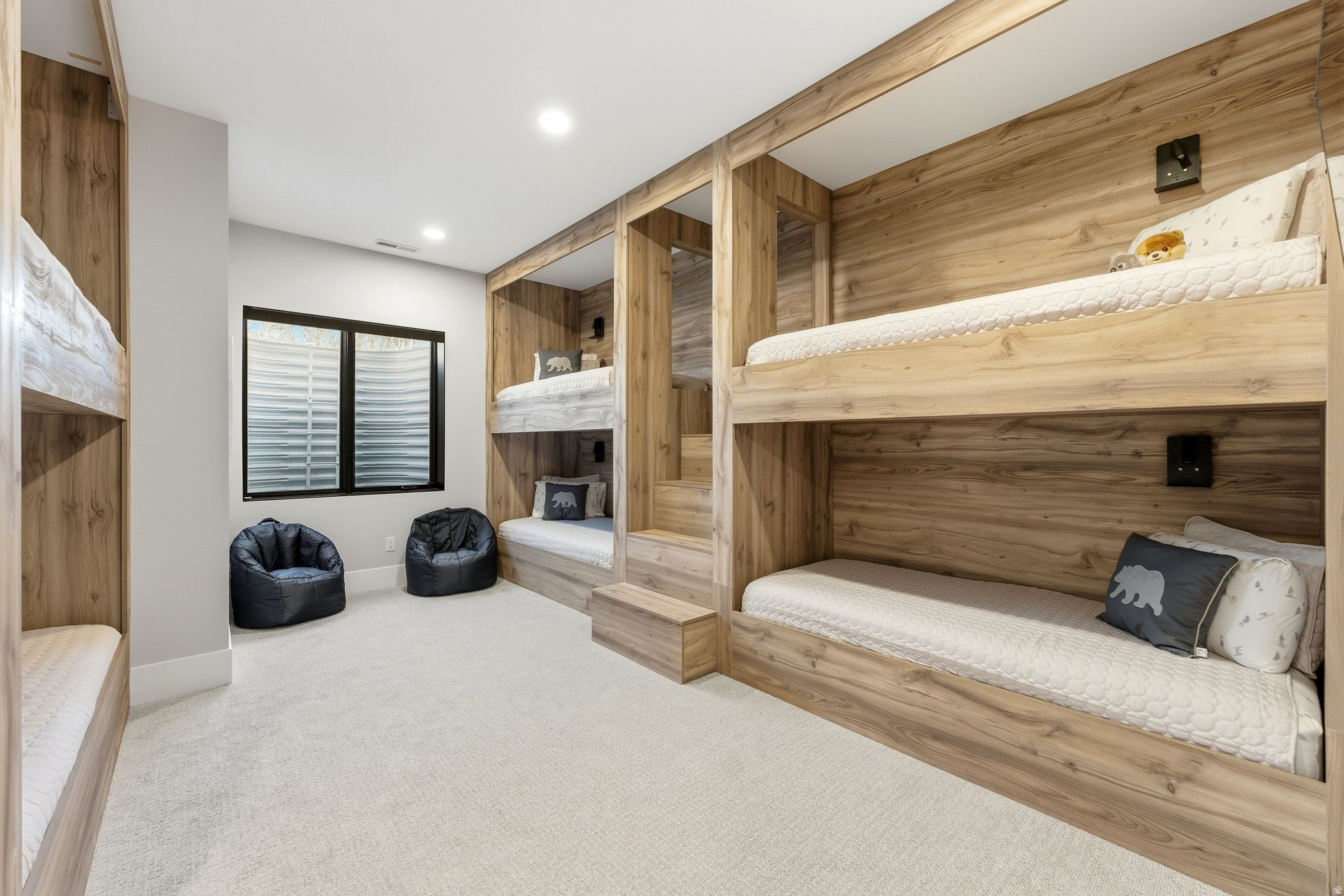 HIDEOUT CANYON - Residential