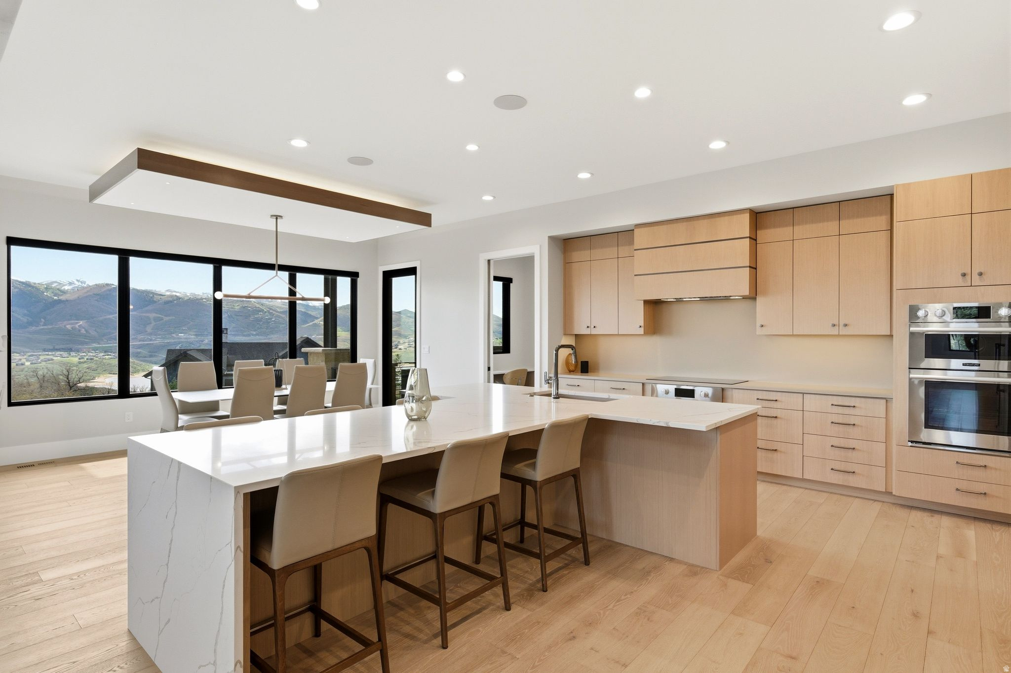 HIDEOUT CANYON - Residential