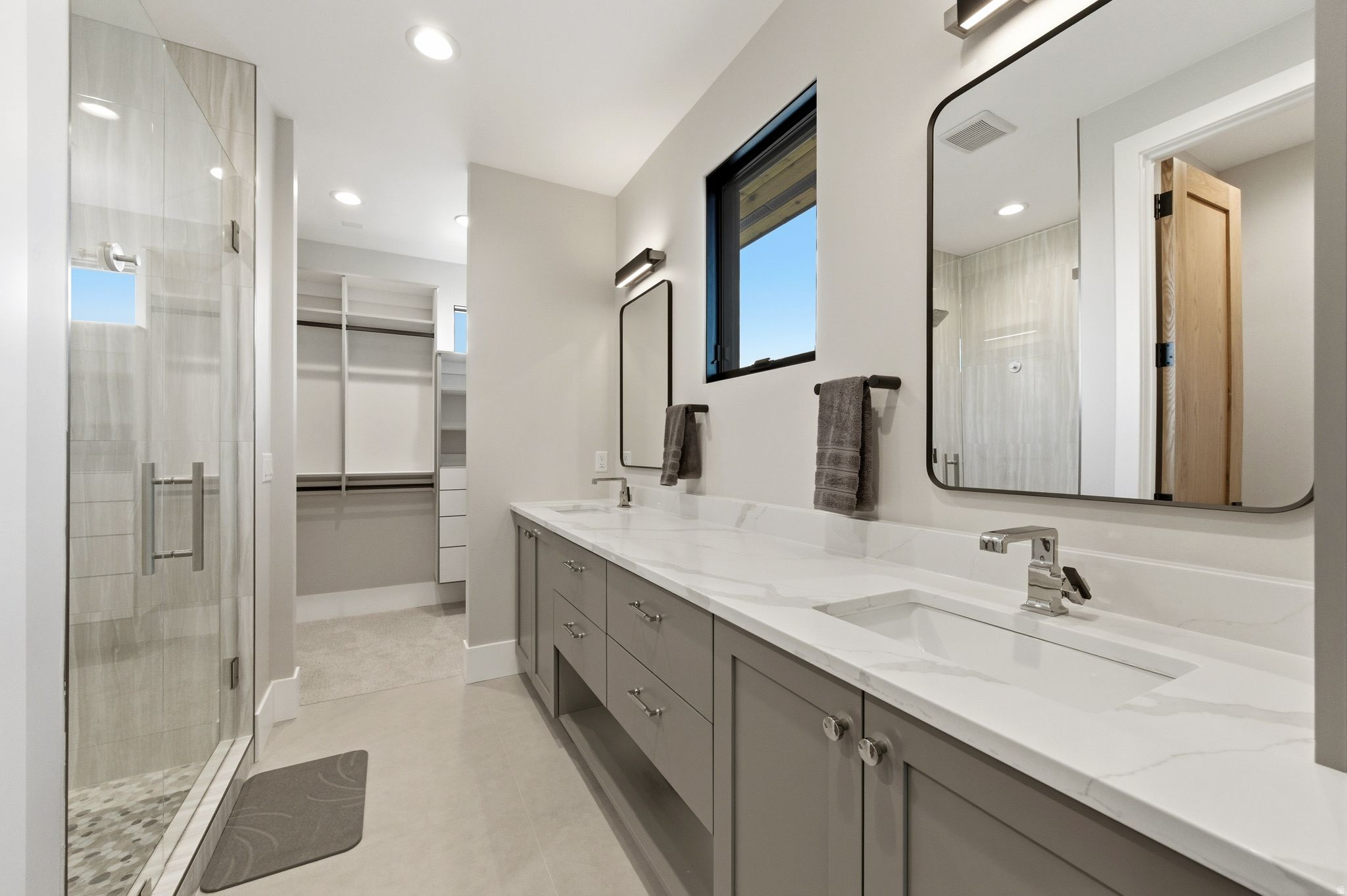 HIDEOUT CANYON - Residential