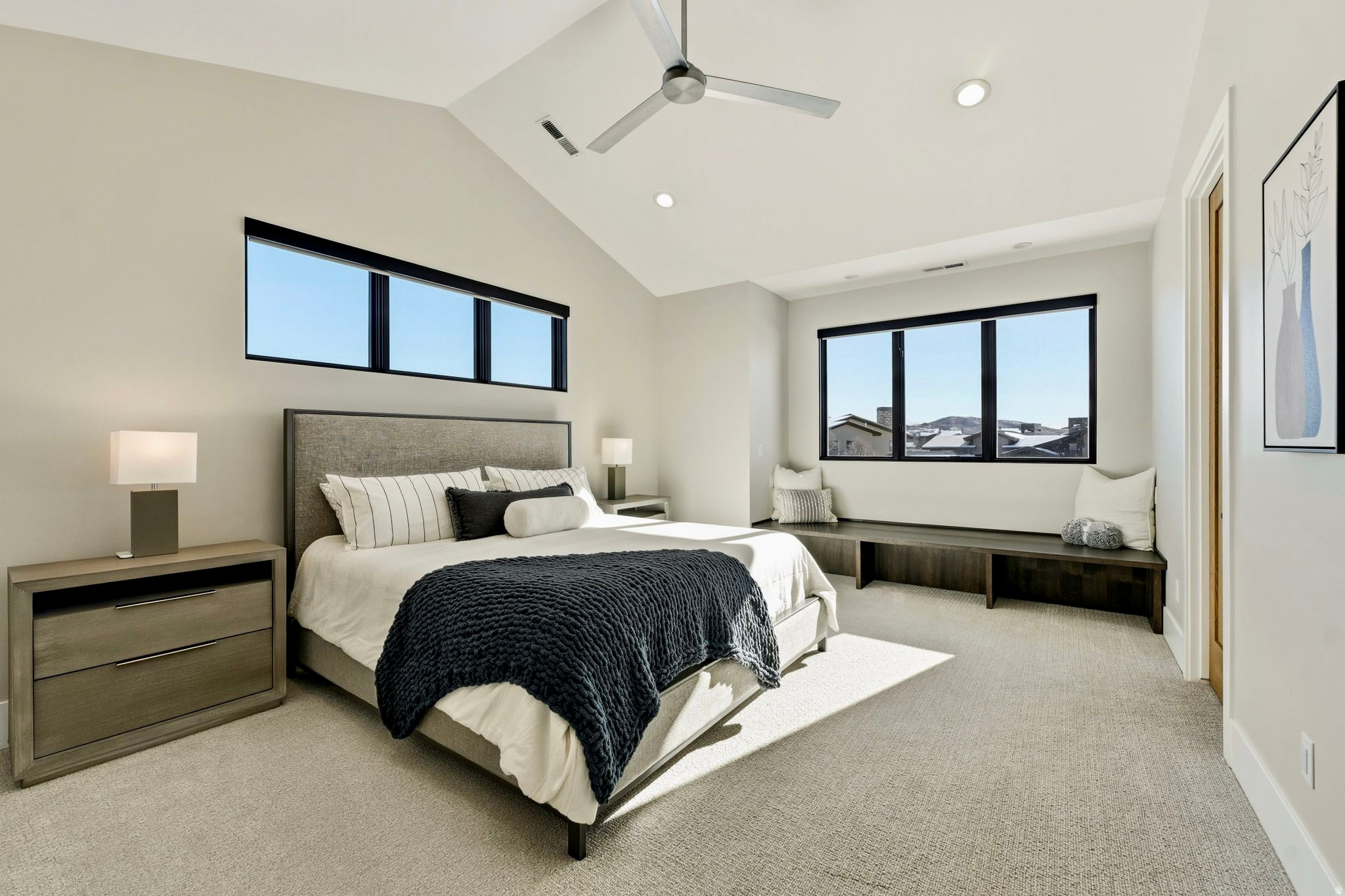 HIDEOUT CANYON - Residential