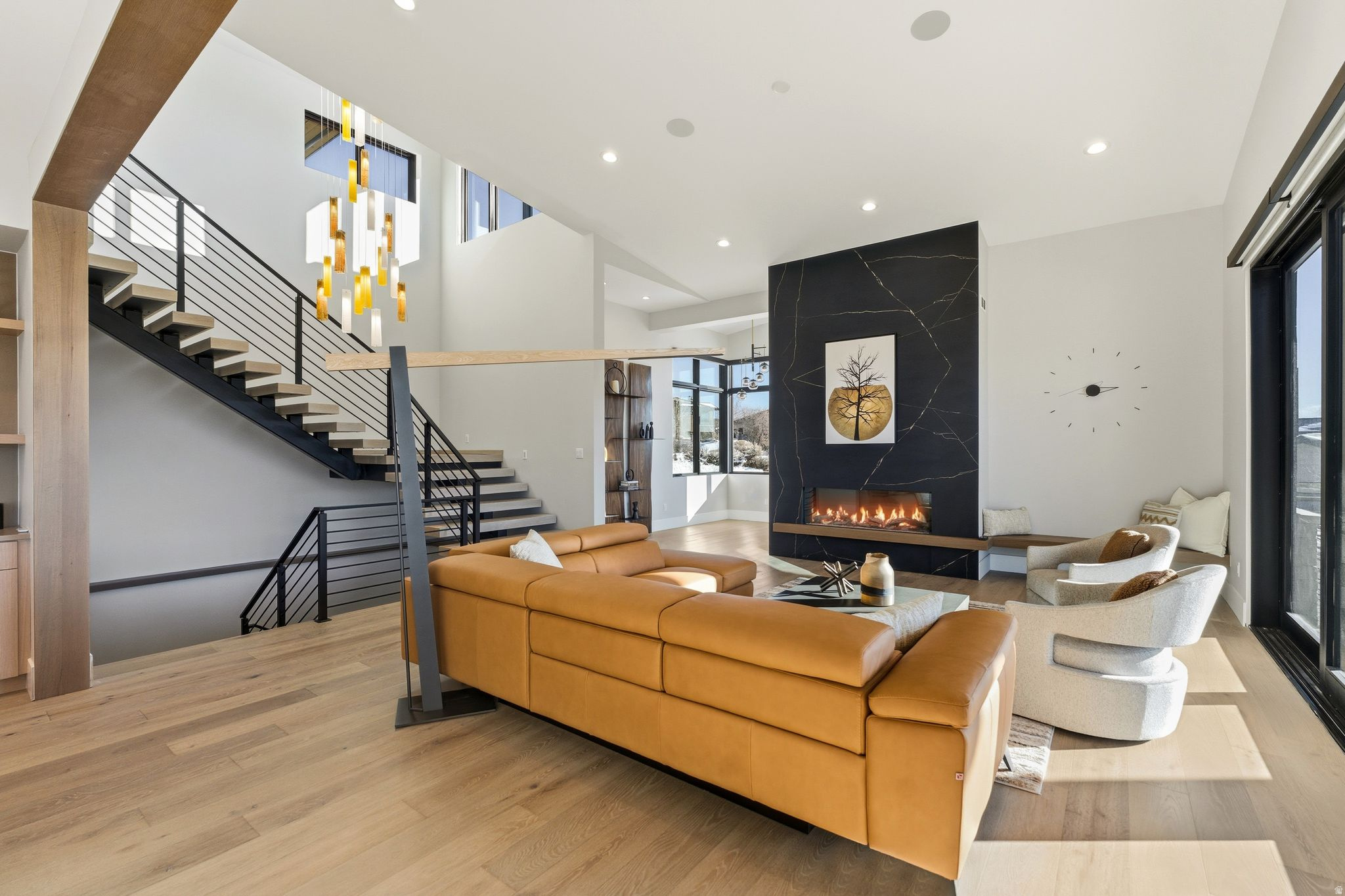 HIDEOUT CANYON - Residential