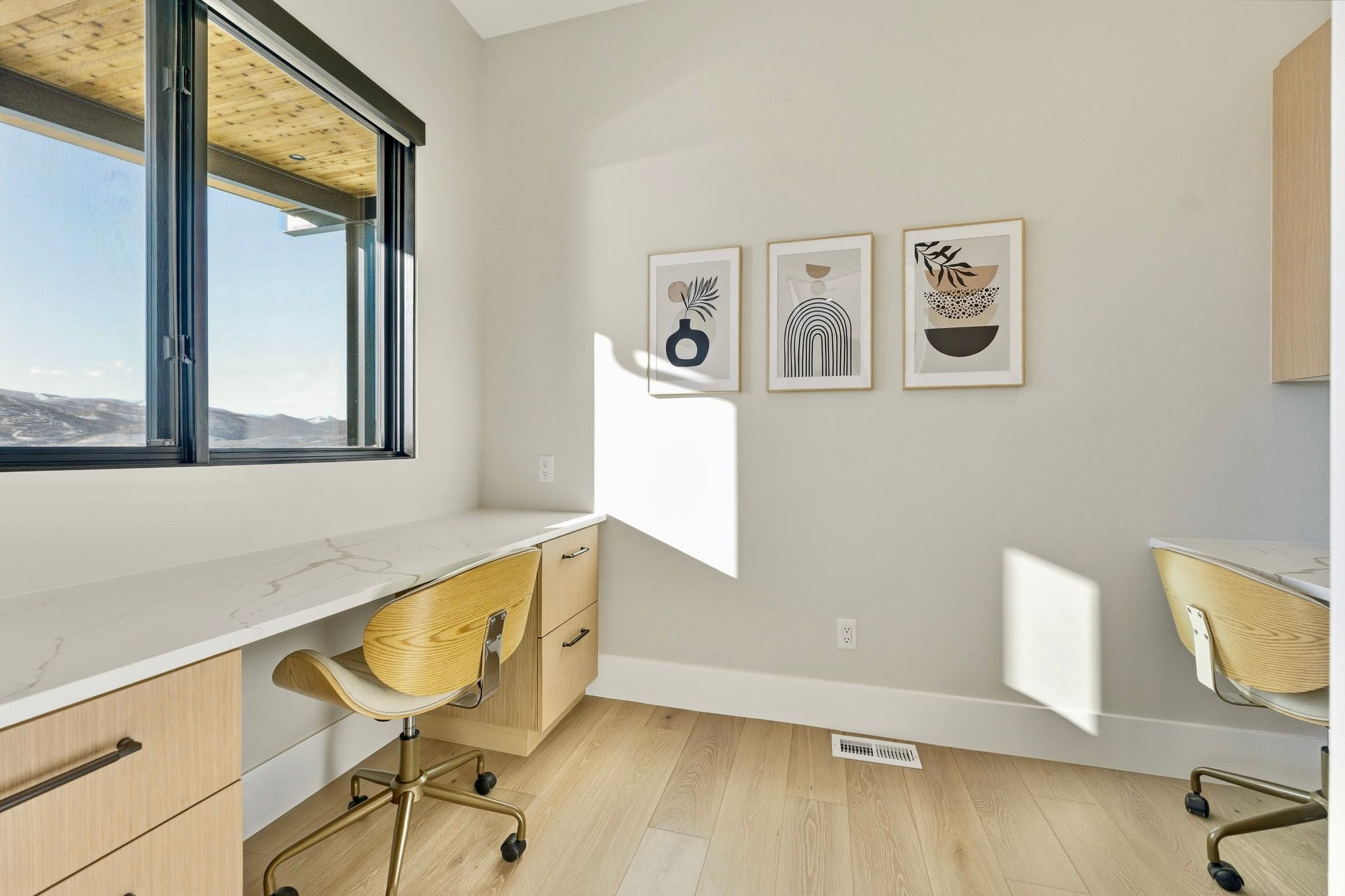 HIDEOUT CANYON - Residential