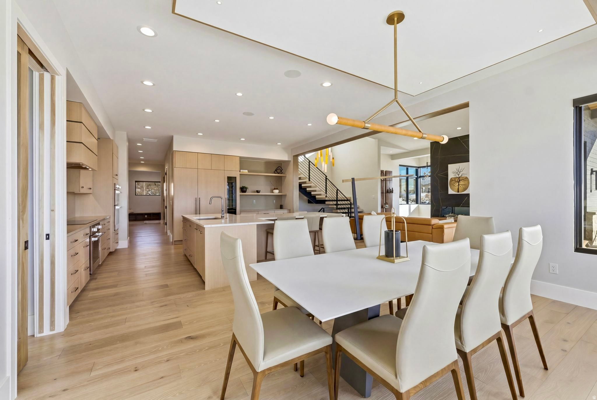 HIDEOUT CANYON - Residential