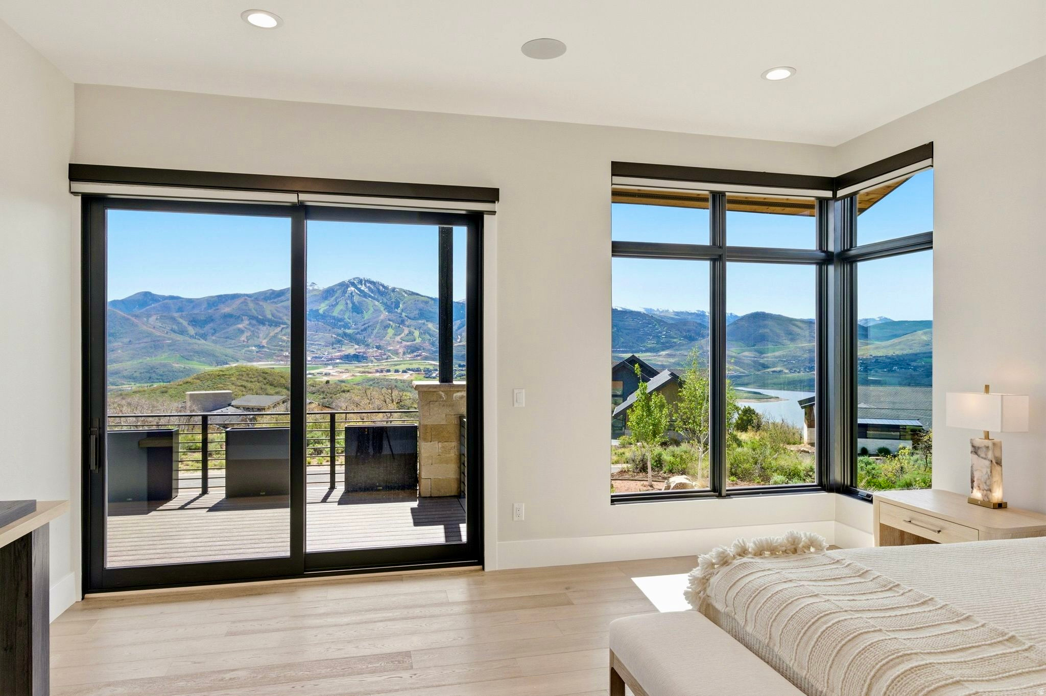 HIDEOUT CANYON - Residential