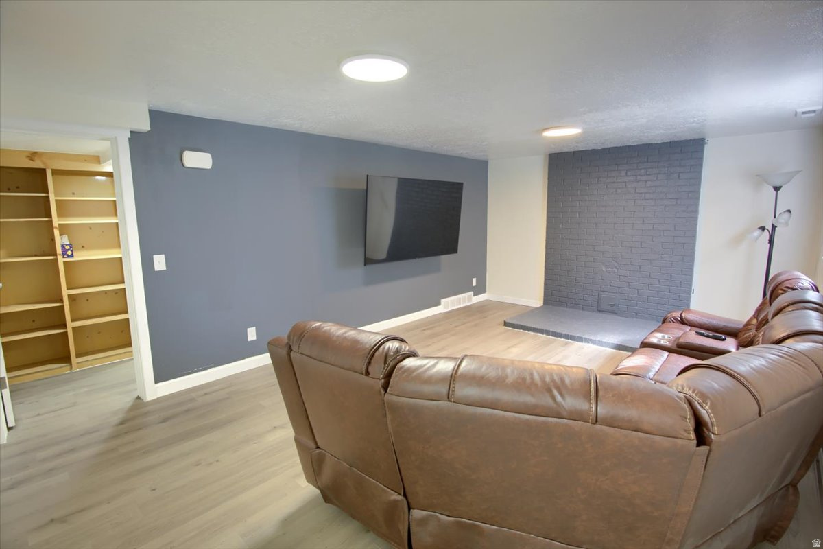 MOUNT LOGAN - Residential