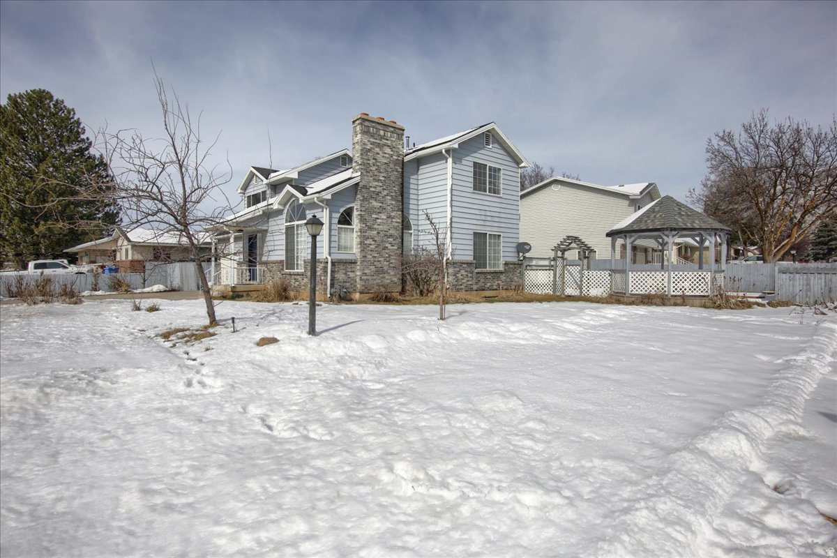 MOUNT LOGAN - Residential