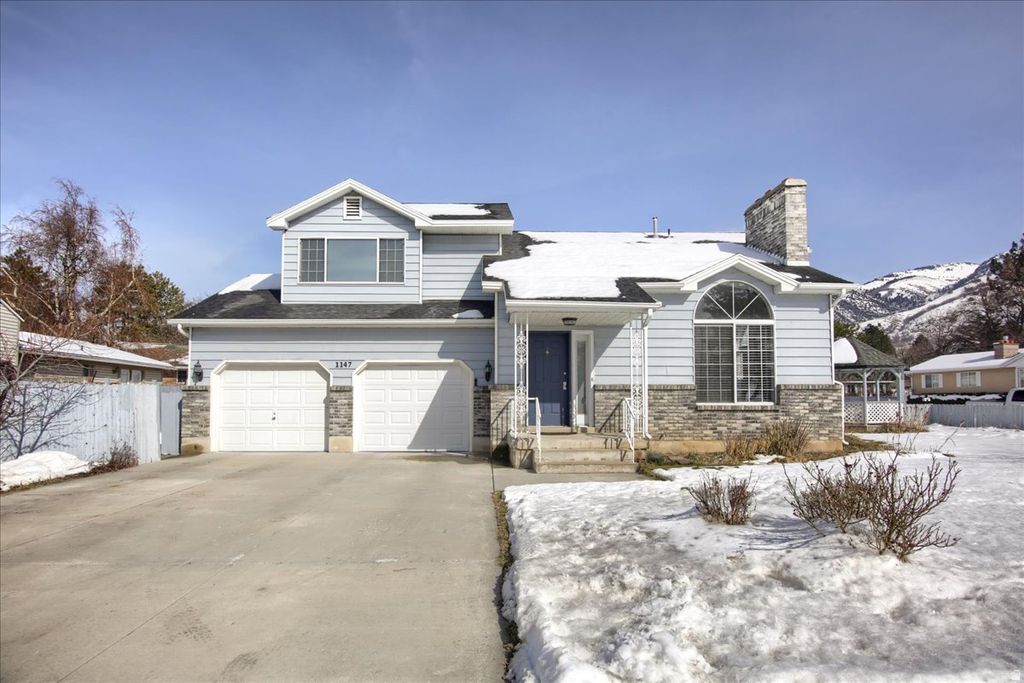 Photo of 1147 EASTRIDGE DR, Logan, UT 84321 (MLS # 2139189)