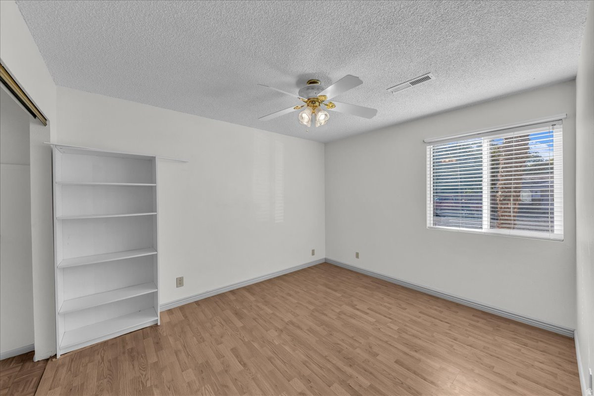 JCR MOBILE EST - Residential