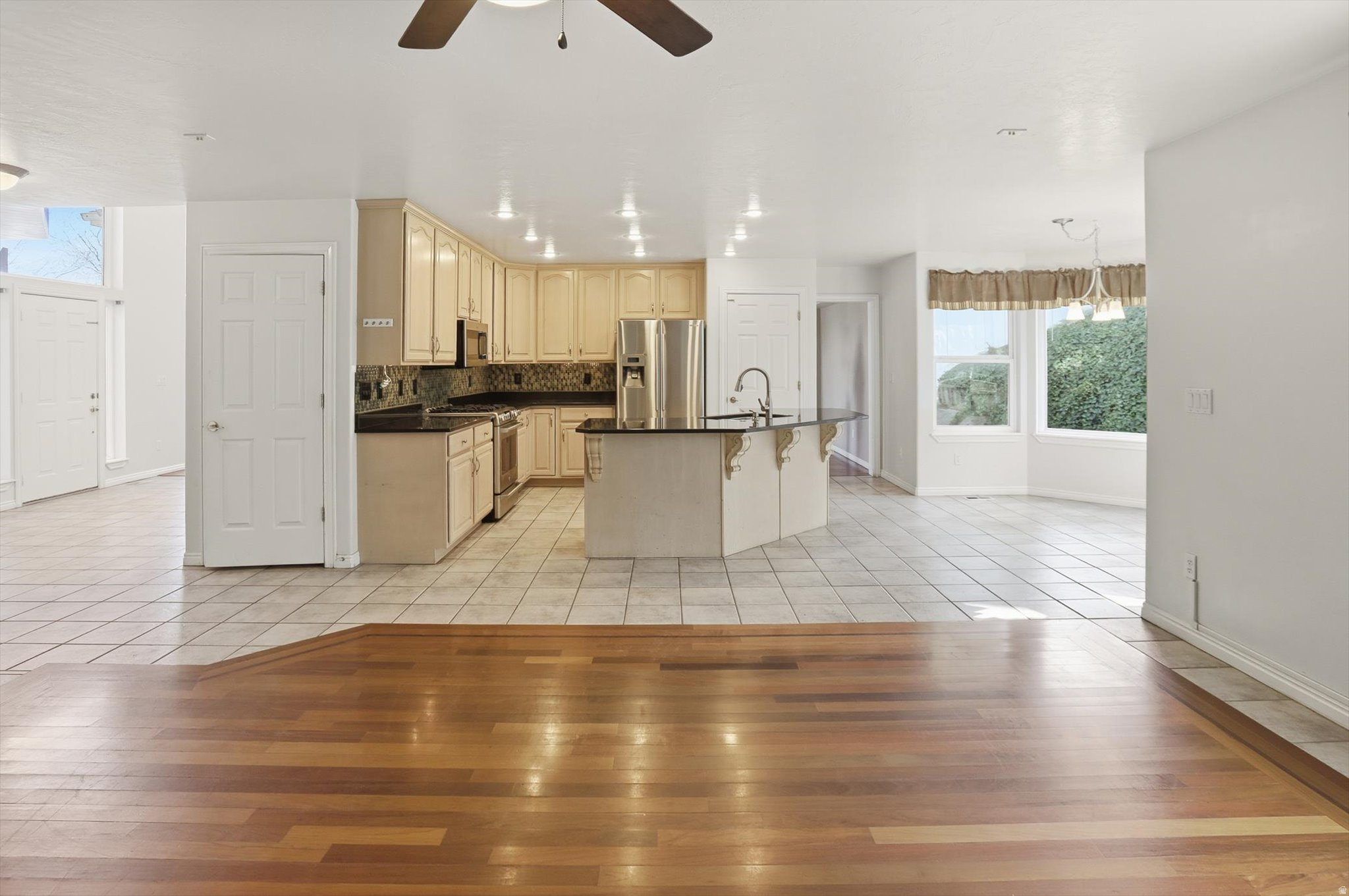 SOUTH MOUNTAIN - Residential