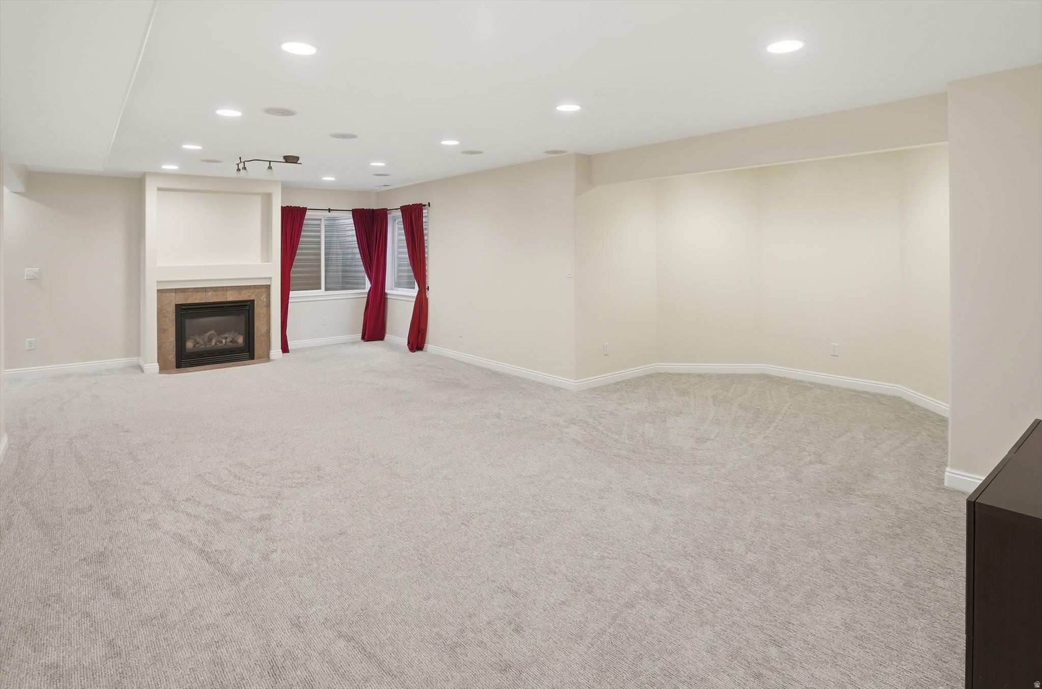 SOUTH MOUNTAIN - Residential