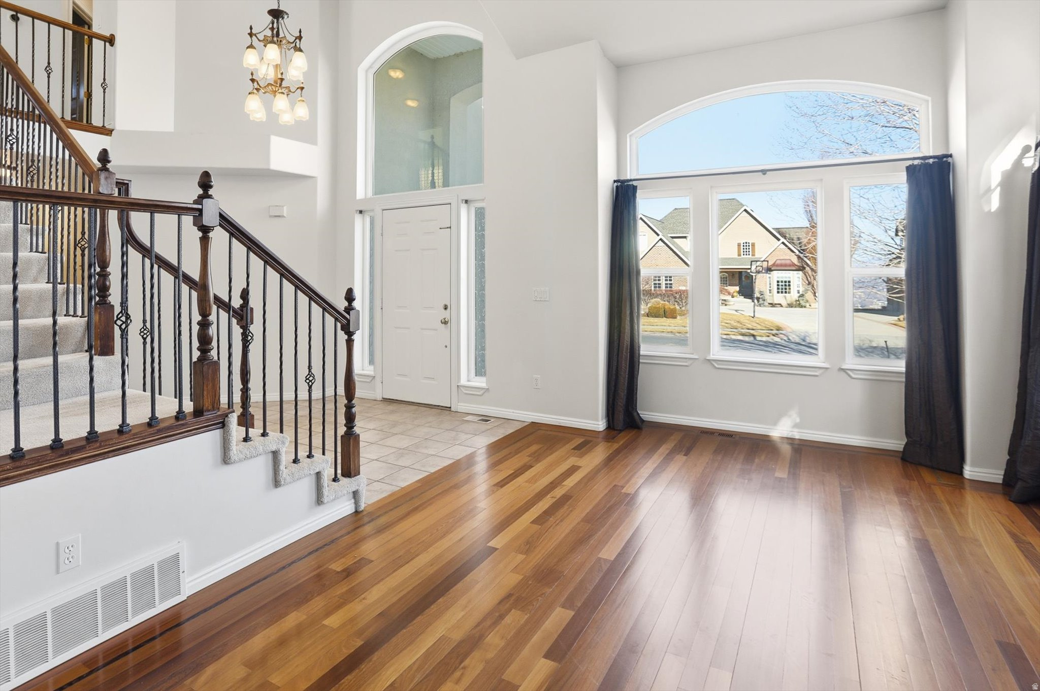 SOUTH MOUNTAIN - Residential