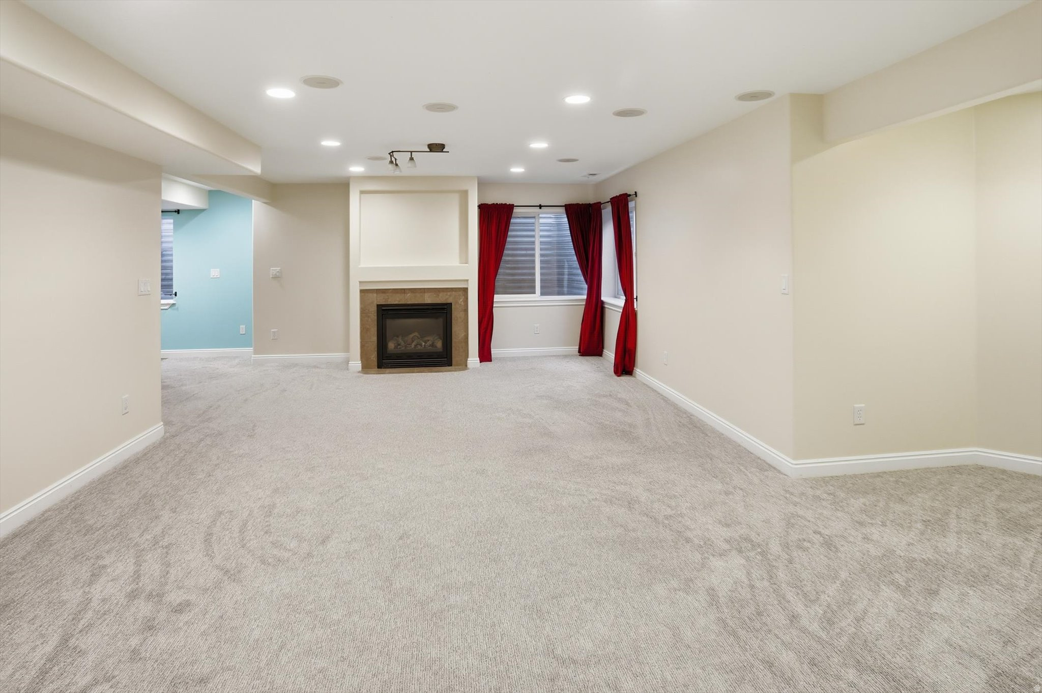 SOUTH MOUNTAIN - Residential